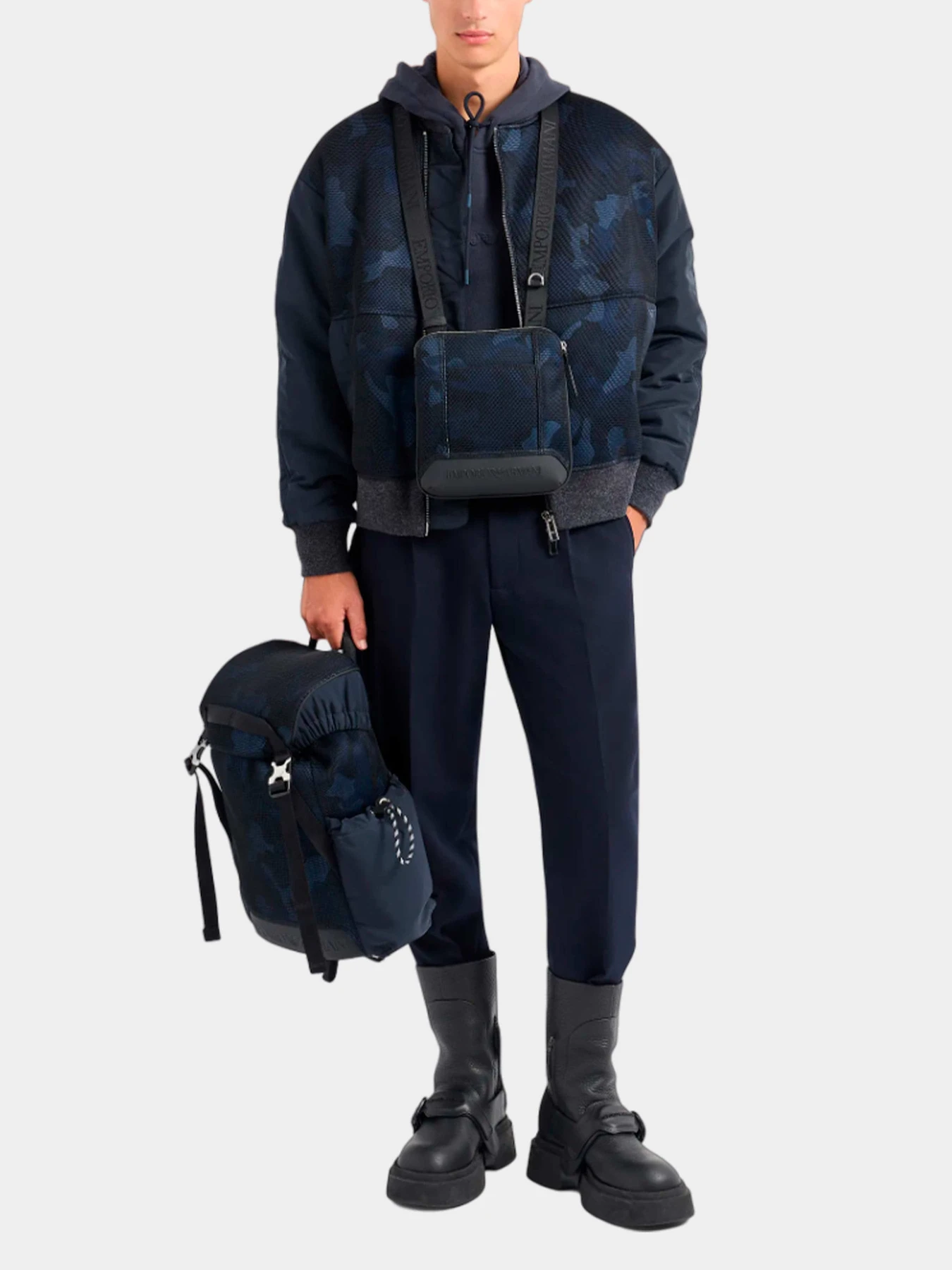 Куртки и дубленки Emporio Armani модель 6R1B77-1NFNZ-0920 Куртки и дубленки Emporio Armani модель 6R1B77-1NFNZ-0920 Фото