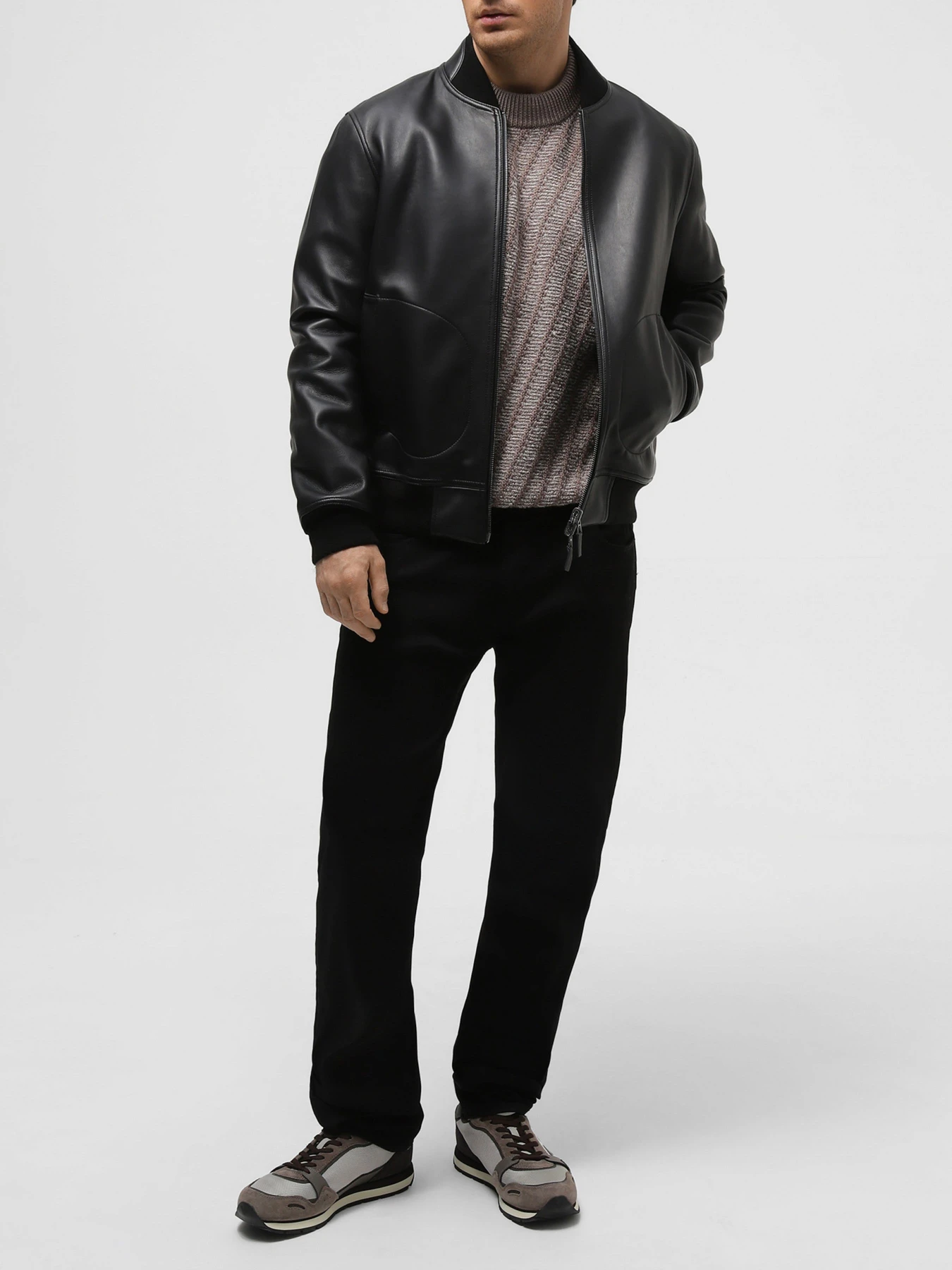 Куртки и дубленки Emporio Armani модель H41R8D-E1P8D-999 Куртки и дубленки Emporio Armani модель H41R8D-E1P8D-999 Фото