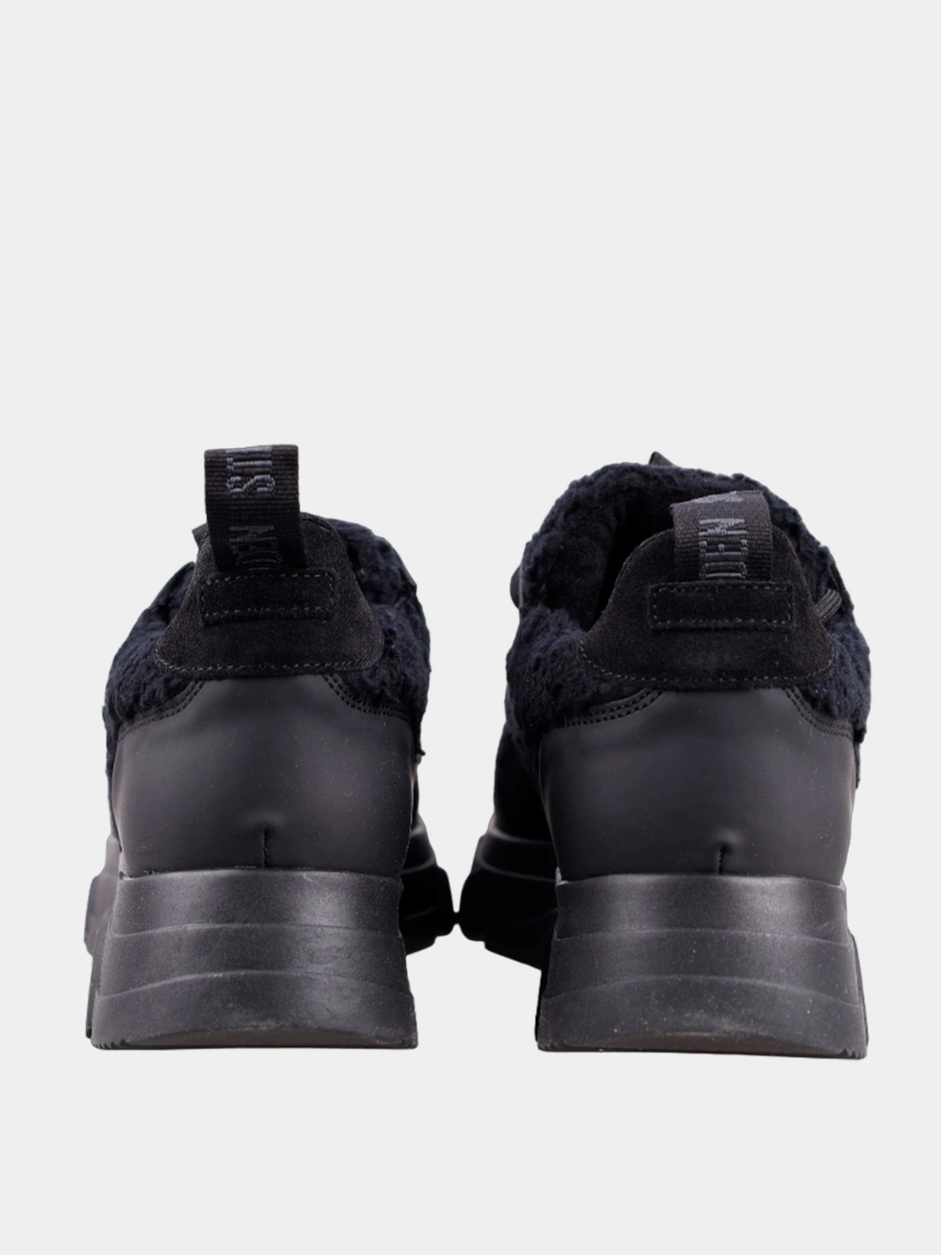 Кроссовки Steve Madden модель SM11001024 BLACK FUR Кроссовки Steve Madden модель SM11001024 BLACK FUR Фото