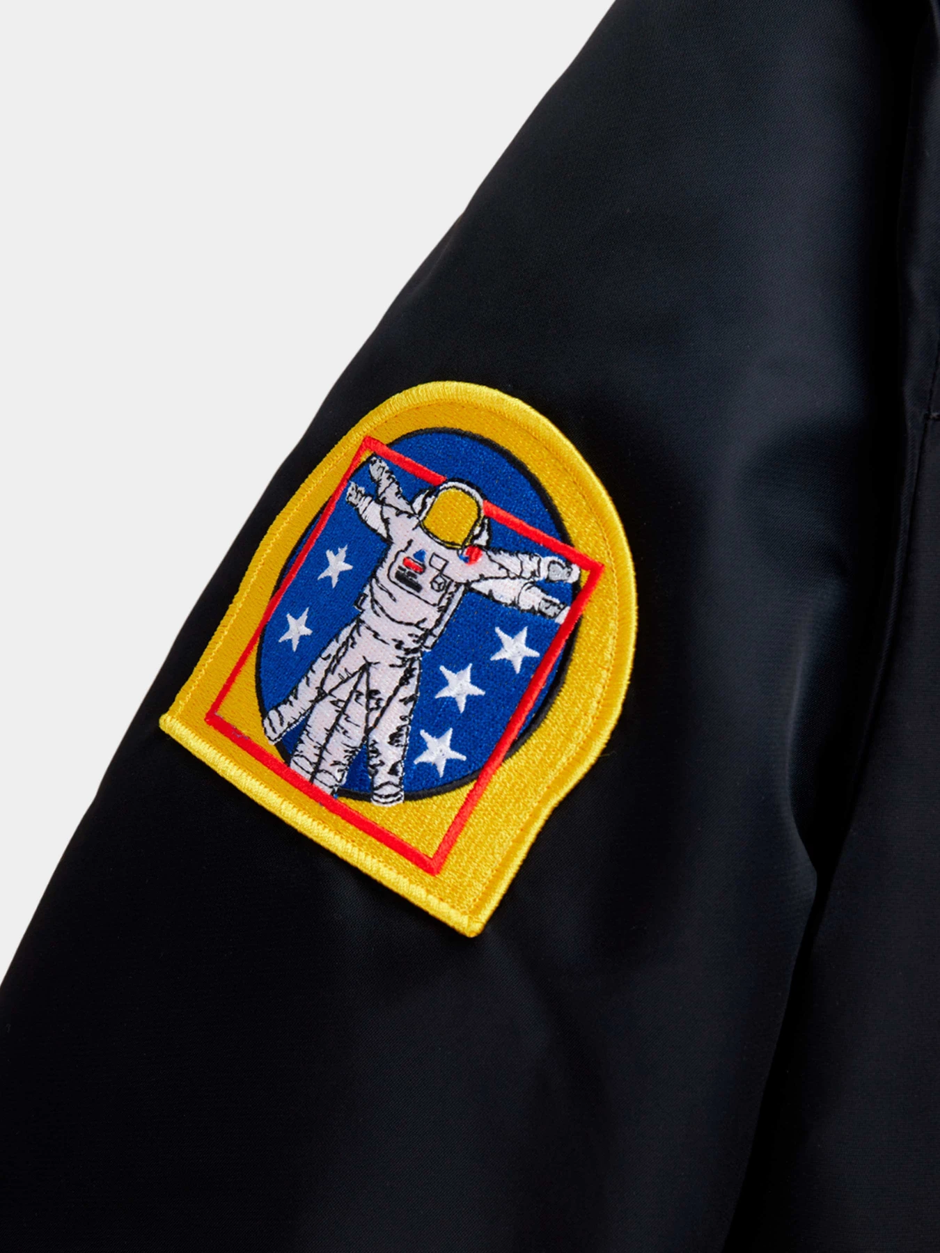 Куртки и дубленки Alpha Industries модель MJN53500C1_001 Куртки и дубленки Alpha Industries модель MJN53500C1_001 Фото
