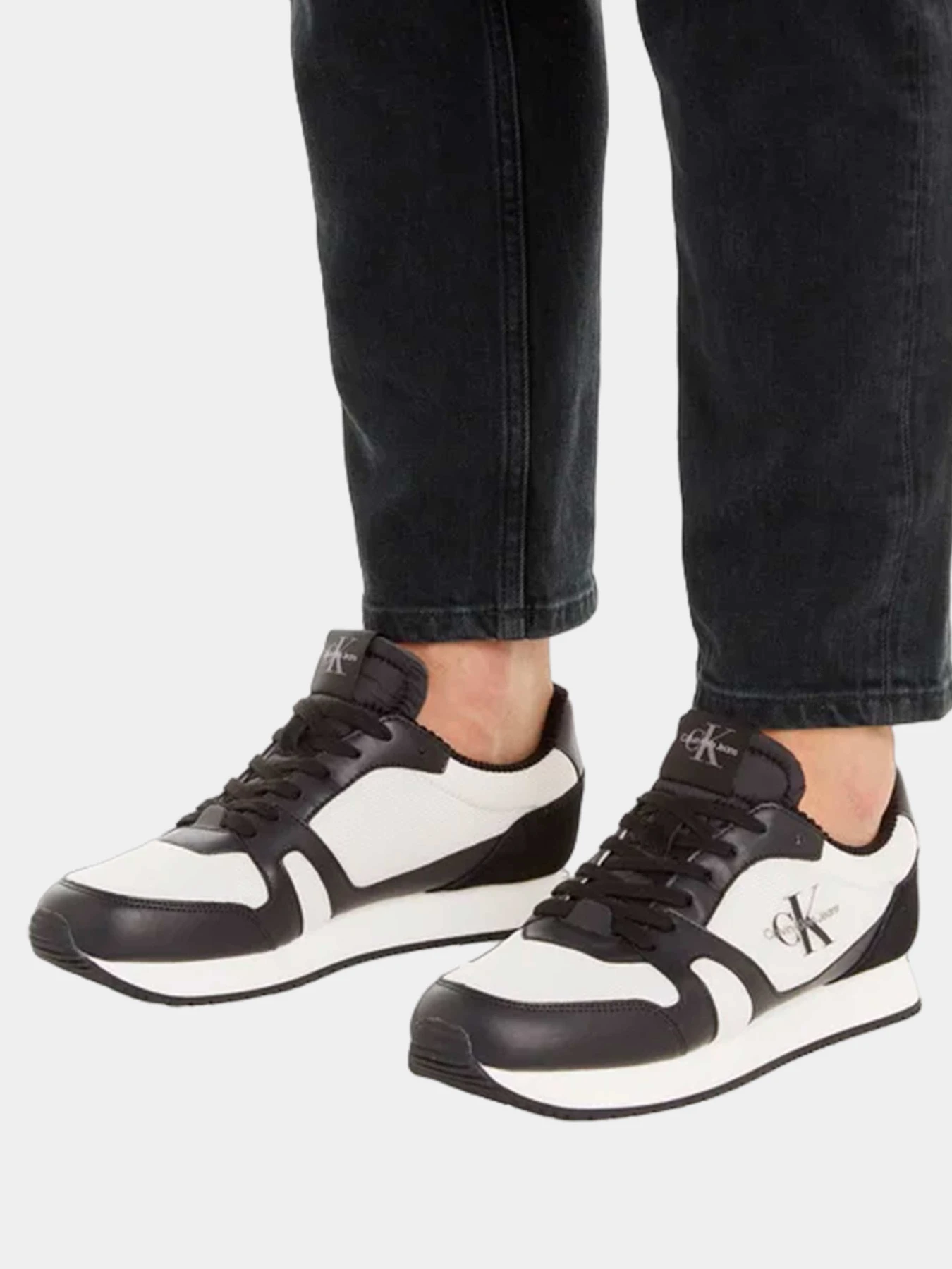Кроссовки Calvin Klein модель YM0YM00816-00W Кроссовки Calvin Klein модель YM0YM00816-00W Фото