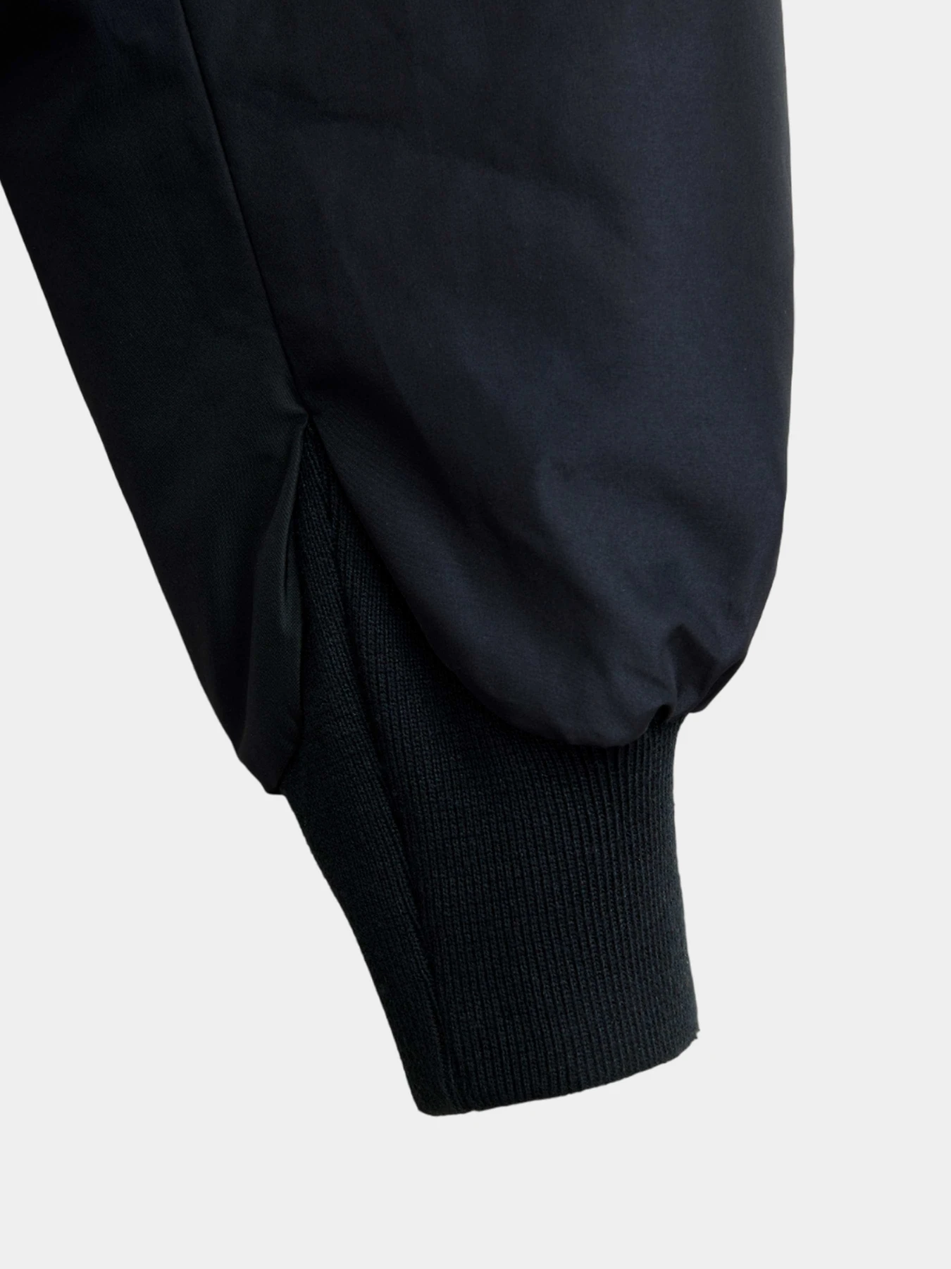 Куртки и дубленки Alpha Industries модель MJM53501C1_001 Куртки и дубленки Alpha Industries модель MJM53501C1_001 Фото