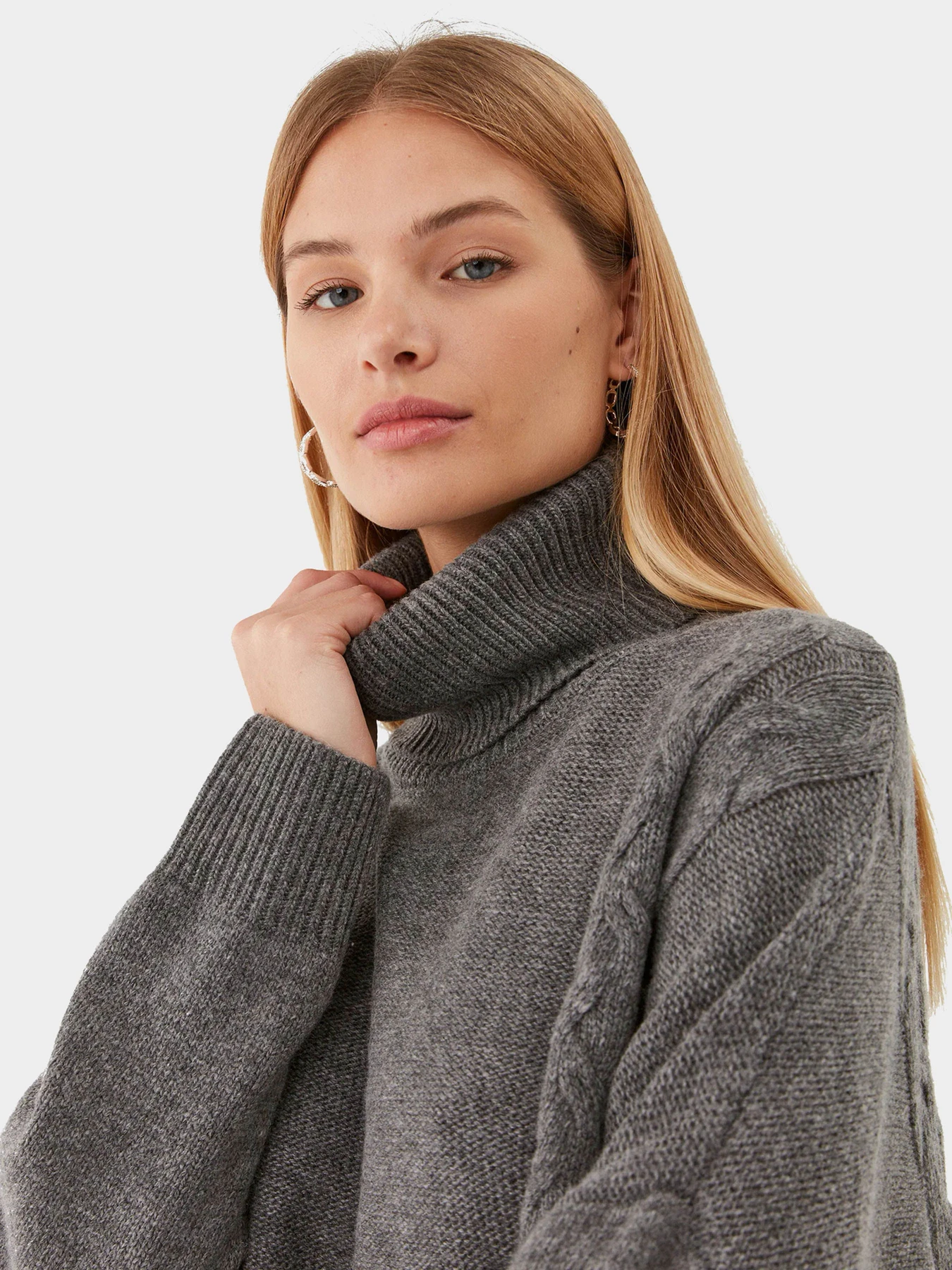 Худи и свитшоты Liu Jo модель TF3051 MA55L 02050 Худи и свитшоты Liu Jo модель TF3051 MA55L 02050 Фото