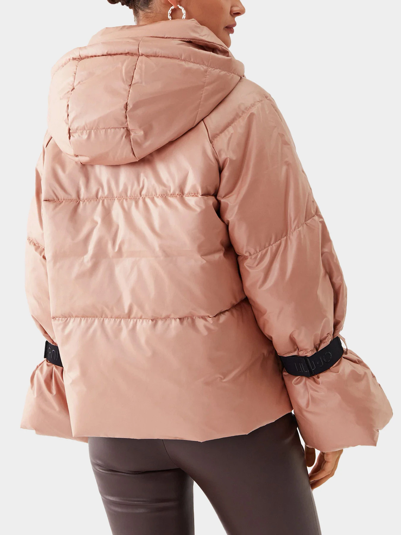 Куртки и дубленки Liu Jo модель TF3140 T3584 61221 Куртки и дубленки Liu Jo модель TF3140 T3584 61221 Фото