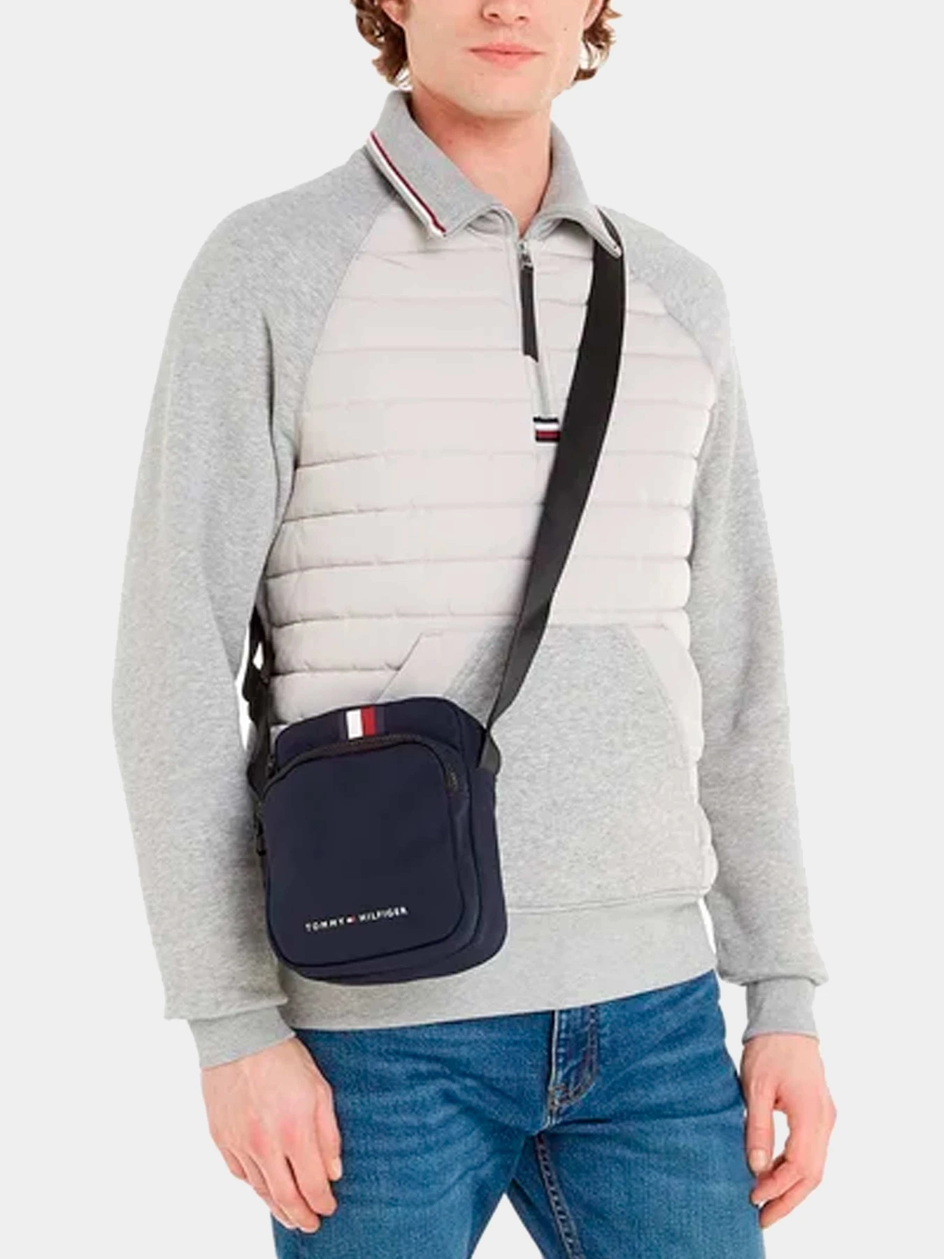 Сумки Tommy Hilfiger модель AM0AM12091-DW6 Сумки Tommy Hilfiger модель AM0AM12091-DW6 Фото