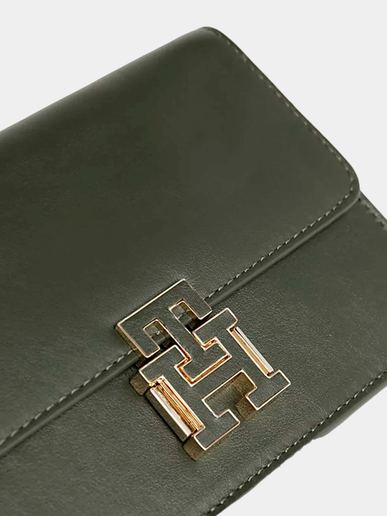 Сумки Tommy Hilfiger модель AW0AW15911-MS2 Сумки Tommy Hilfiger модель AW0AW15911-MS2 Фото