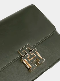 Сумки Tommy Hilfiger модель AW0AW15911-MS2 Фото