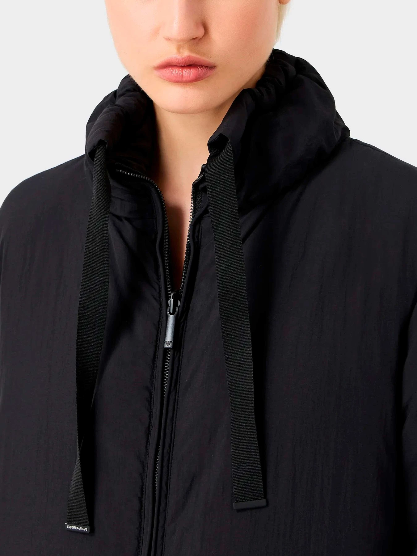 Куртки и дубленки Emporio Armani модель 6R2L75-2NFPZ-0999 Фото