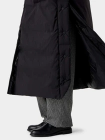Куртки и дубленки Emporio Armani модель 6R2L75-2NFPZ-0999 Фото