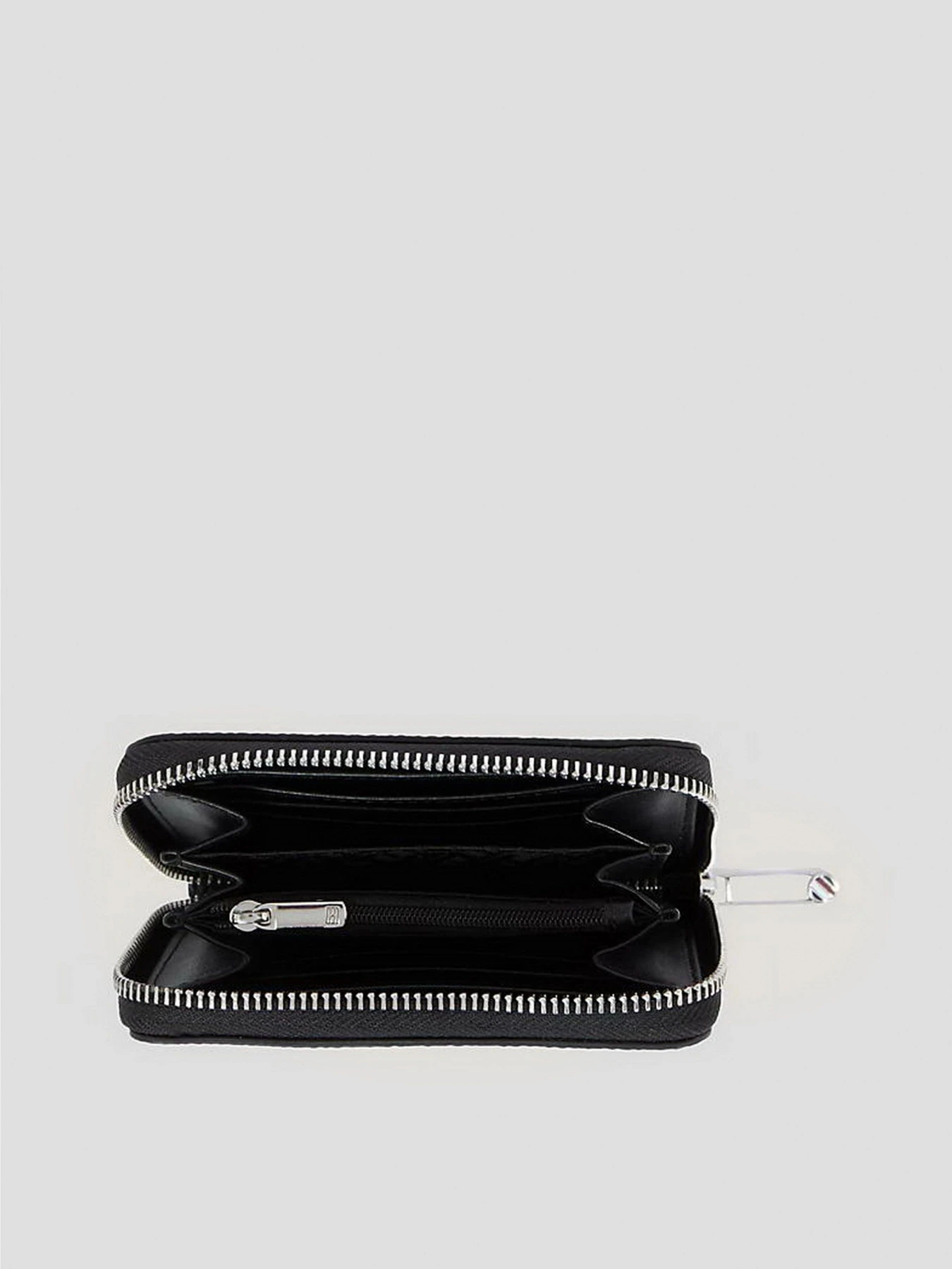 Кошельки Tommy Hilfiger модель AW0AW15276-BDS Кошельки Tommy Hilfiger модель AW0AW15276-BDS Фото
