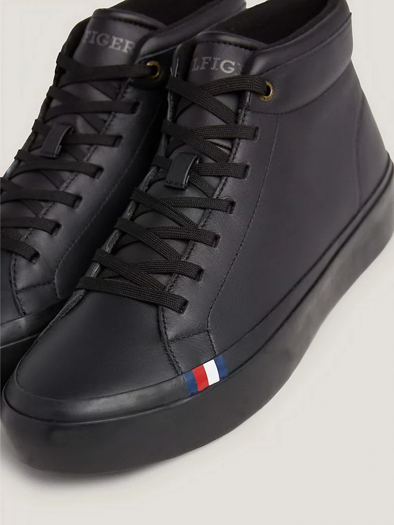 Кеды Tommy Hilfiger модель FM0FM04820-0GQ Кеды Tommy Hilfiger модель FM0FM04820-0GQ Фото