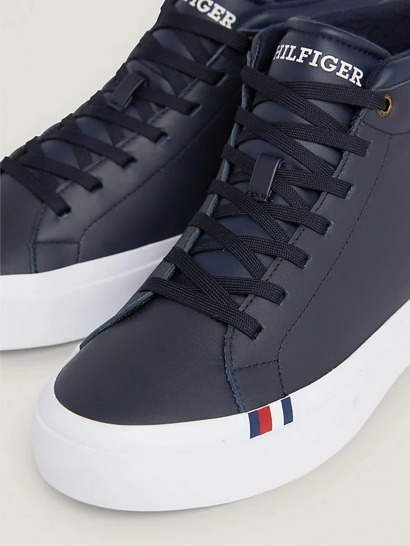 Кеды Tommy Hilfiger модель FM0FM04820-DW5 Кеды Tommy Hilfiger модель FM0FM04820-DW5 Фото