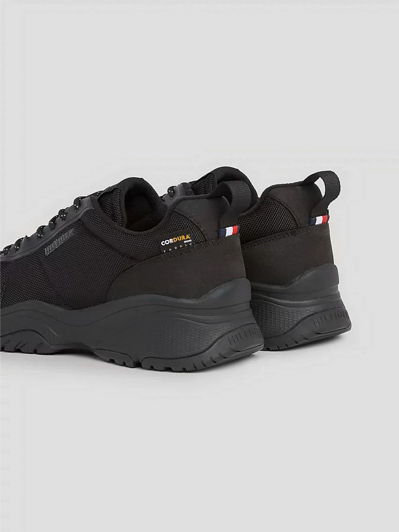 Кроссовки Tommy Hilfiger модель FM0FM04837-0GQ Кроссовки Tommy Hilfiger модель FM0FM04837-0GQ Фото