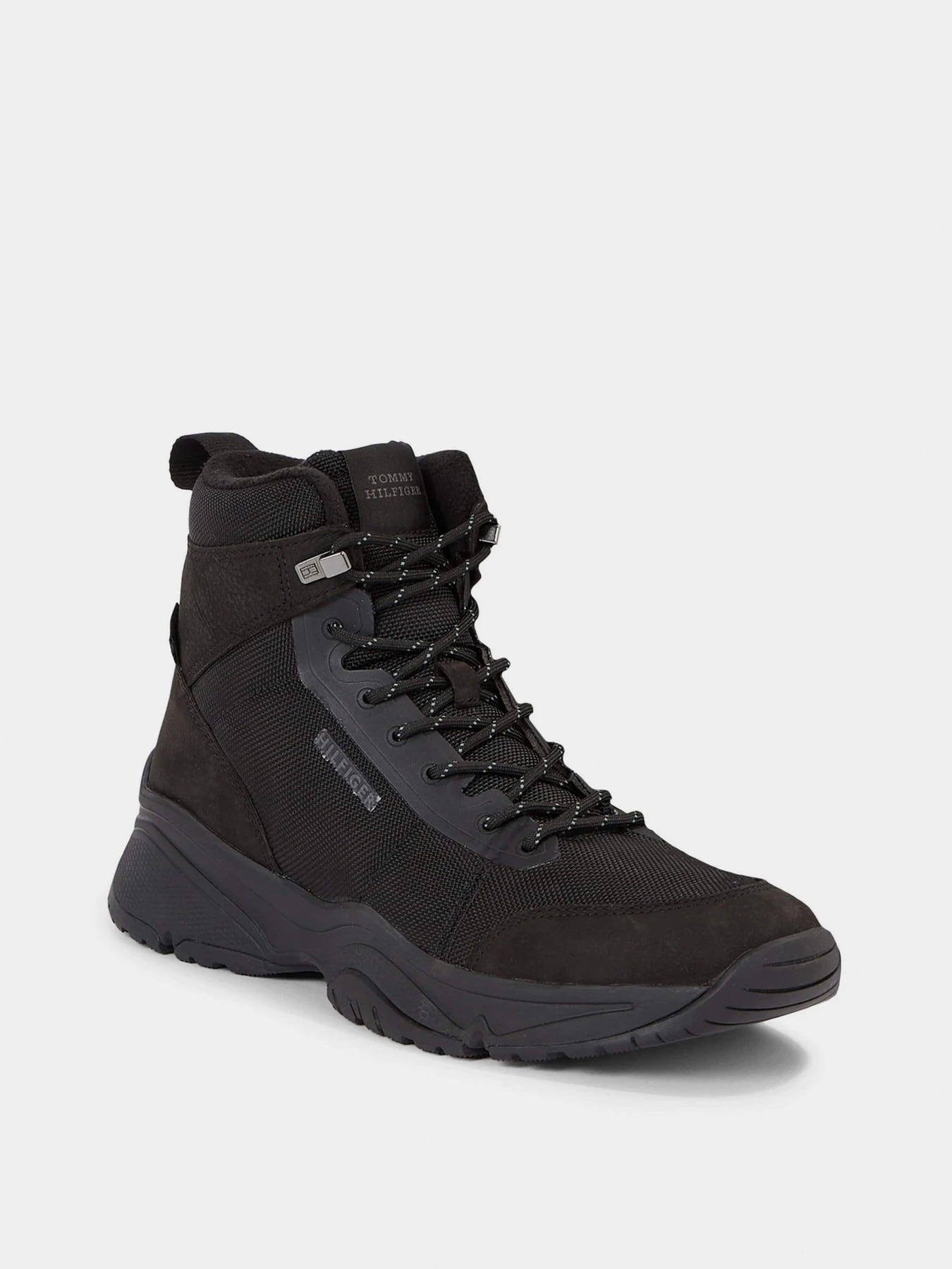 Ботинки и сапоги Tommy Hilfiger модель FM0FM04838-0GQ Ботинки и сапоги Tommy Hilfiger модель FM0FM04838-0GQ Фото