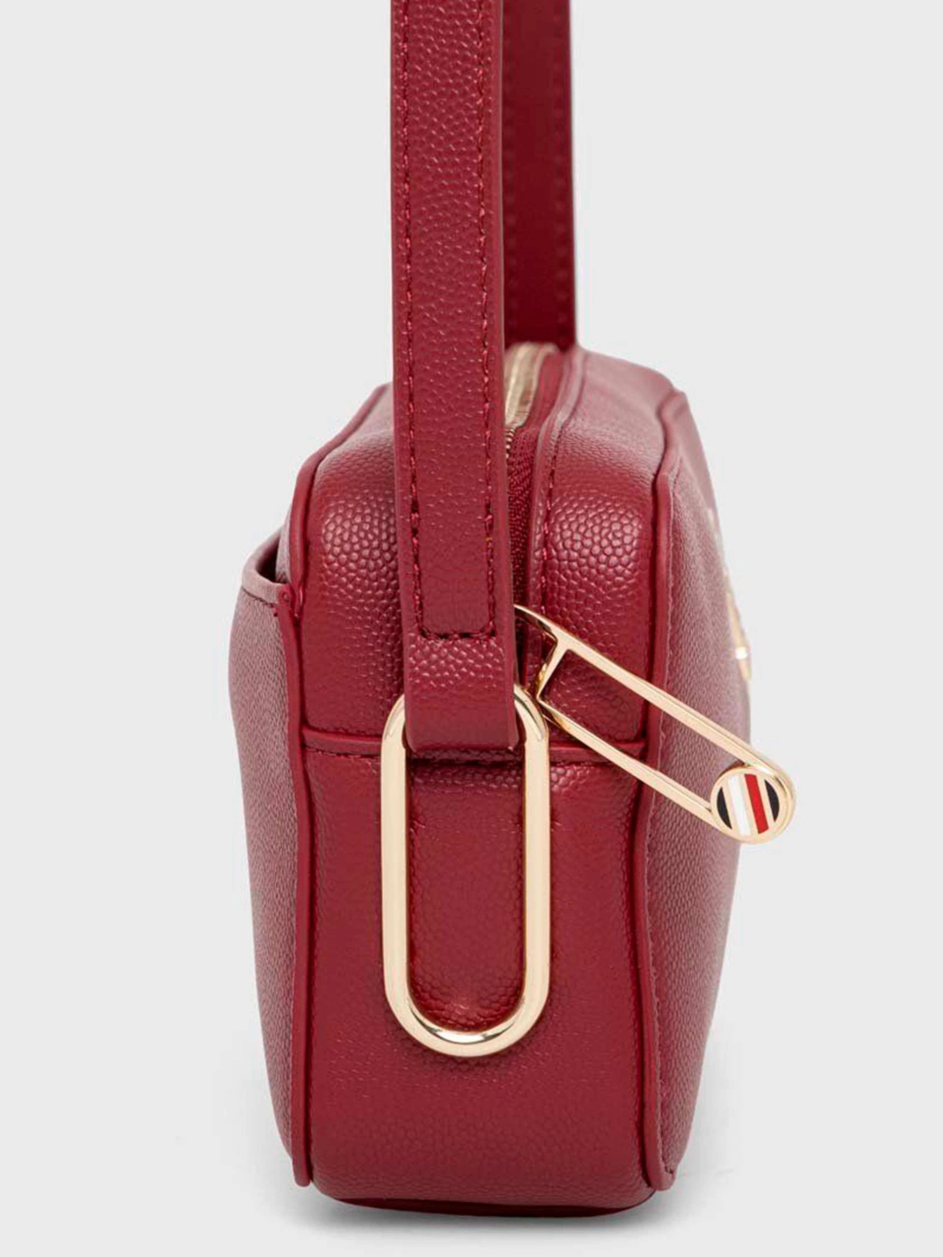 Сумки Tommy Hilfiger модель AW0AW15245-XJS Сумки Tommy Hilfiger модель AW0AW15245-XJS Фото
