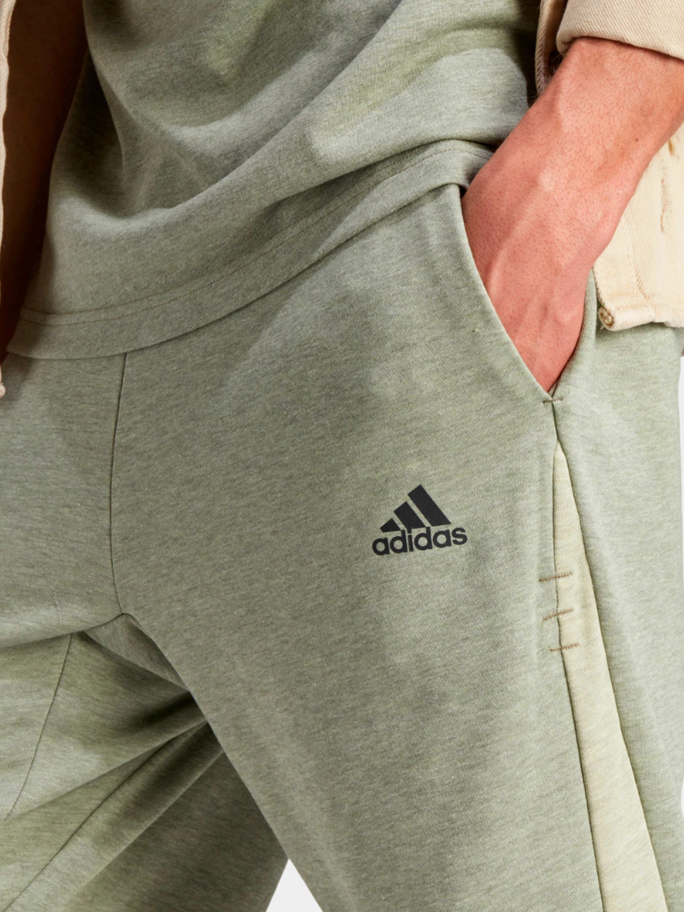 Брюки Adidas модель IJ8968 Брюки Adidas модель IJ8968 Фото