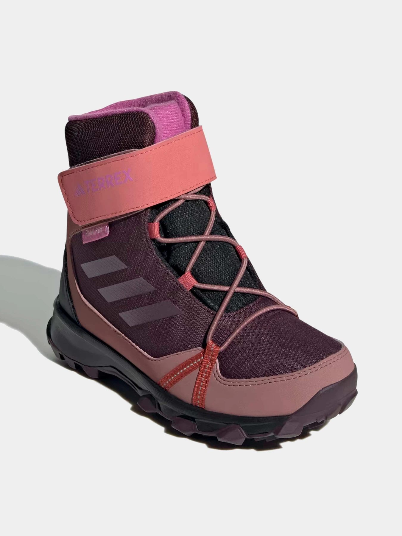 Ботинки и сапоги Adidas модель IF7497 Ботинки и сапоги Adidas модель IF7497 Фото