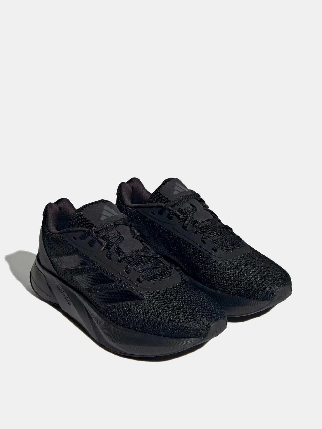 Кроссовки Adidas модель IF7870 Кроссовки Adidas модель IF7870 Фото