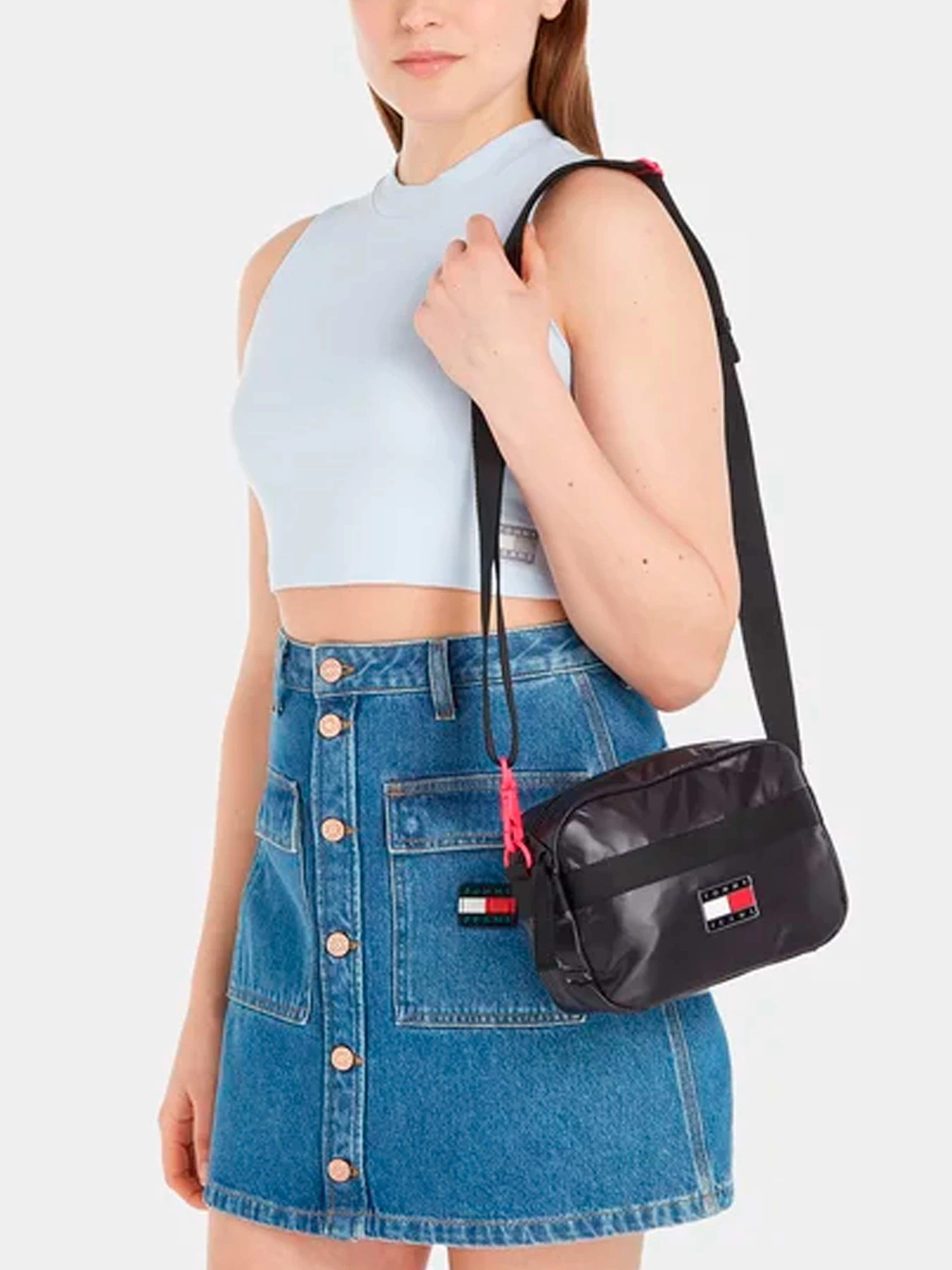 Сумки Tommy Hilfiger модель AW0AW15424-BDS Сумки Tommy Hilfiger модель AW0AW15424-BDS Фото