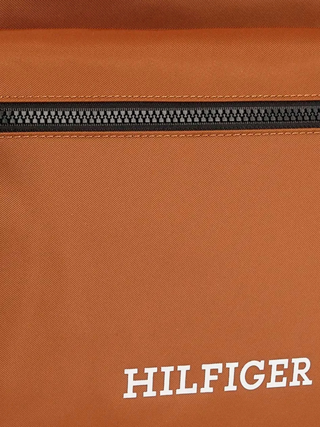 Рюкзаки Tommy Hilfiger модель AM0AM12112-GWJ Рюкзаки Tommy Hilfiger модель AM0AM12112-GWJ Фото