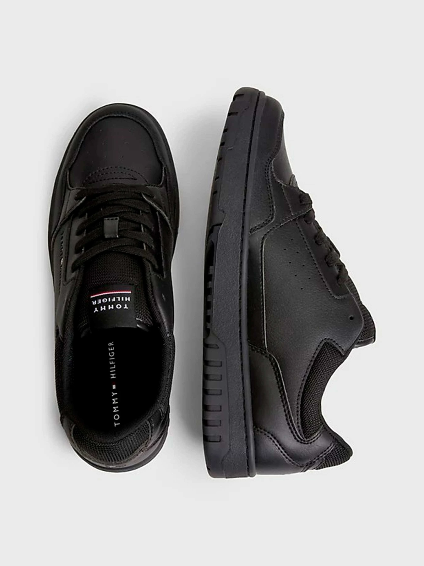 Кроссовки Tommy Hilfiger модель FM0FM04727-BDS Кроссовки Tommy Hilfiger модель FM0FM04727-BDS Фото