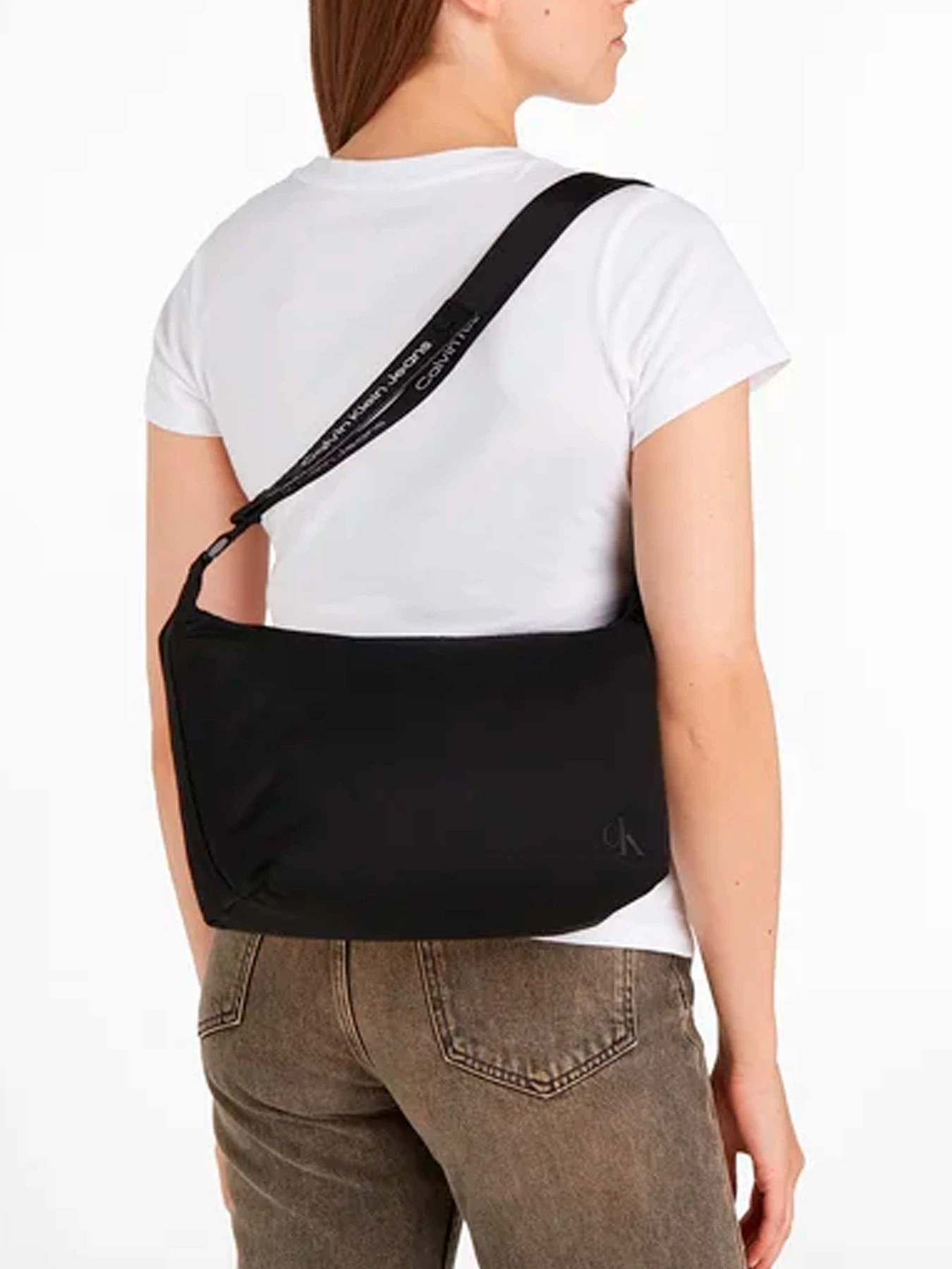 Сумки Calvin Klein модель K60K611228-BDS Сумки Calvin Klein модель K60K611228-BDS Фото
