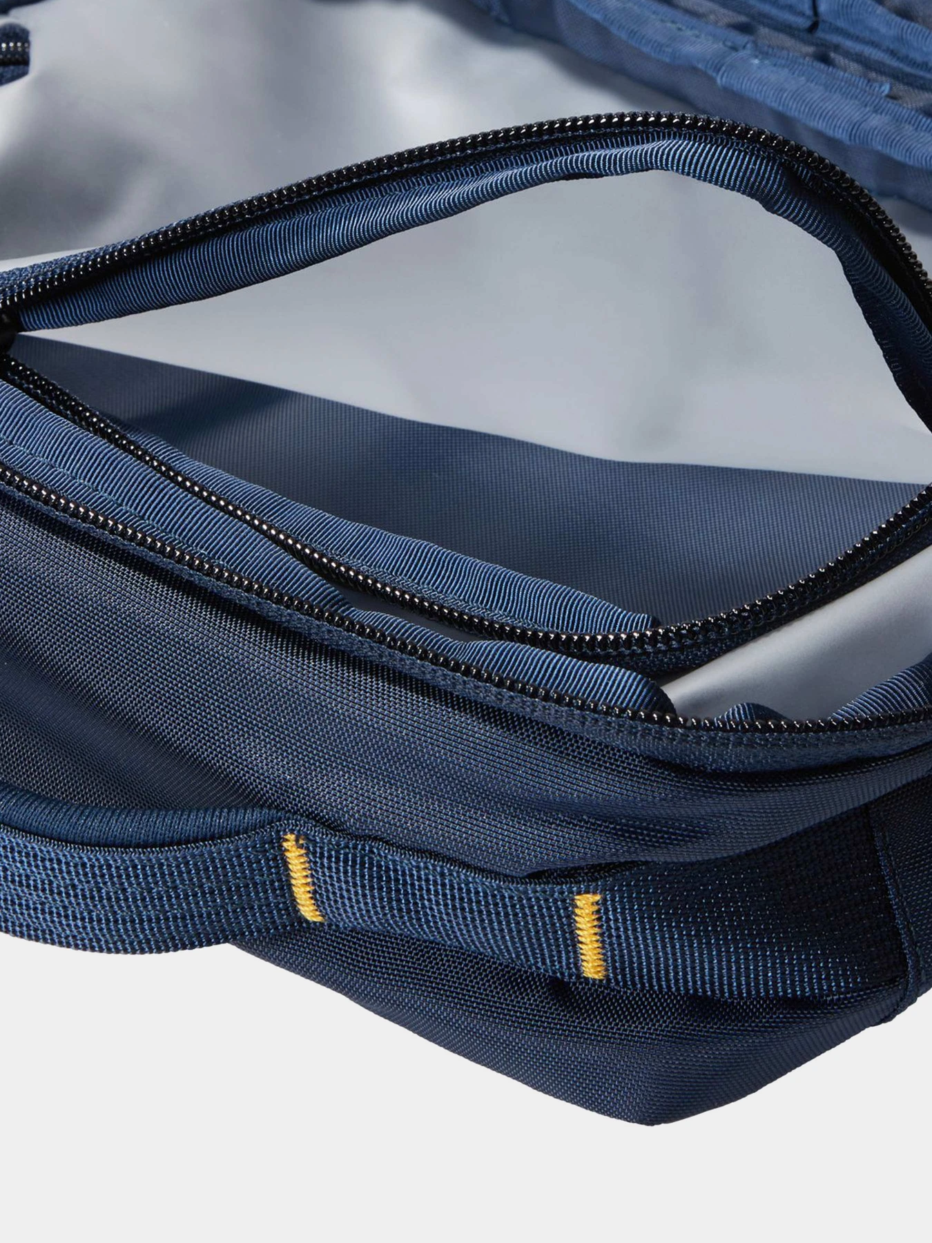 BASE CAMP VOYAGER DOPP KIT The North Face модель NF0A81BLH7I1 BASE CAMP VOYAGER DOPP KIT The North Face модель NF0A81BLH7I1 Фото