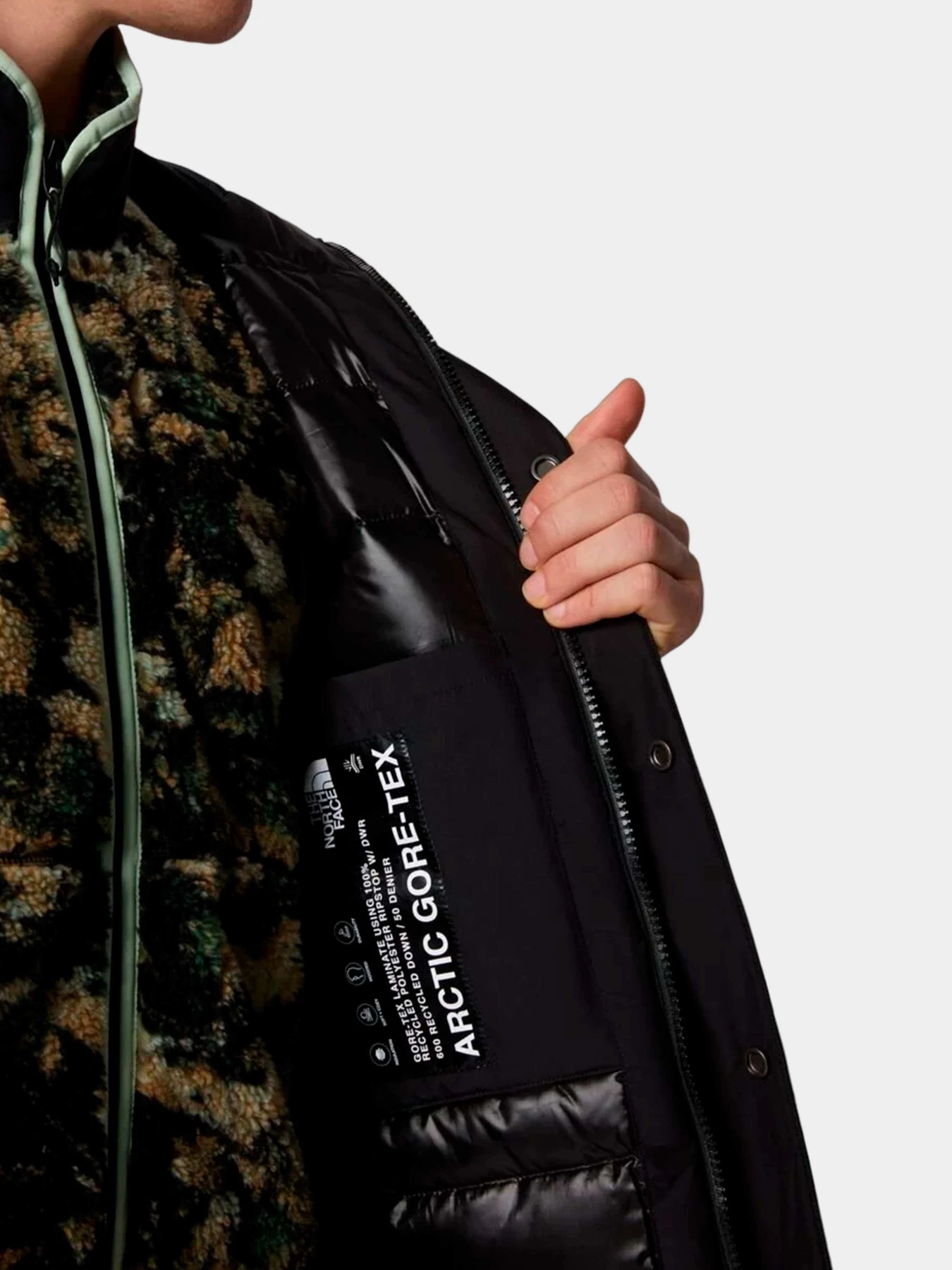 Куртки и дубленки The North Face модель NF0A84I3JK31 Куртки и дубленки The North Face модель NF0A84I3JK31 Фото