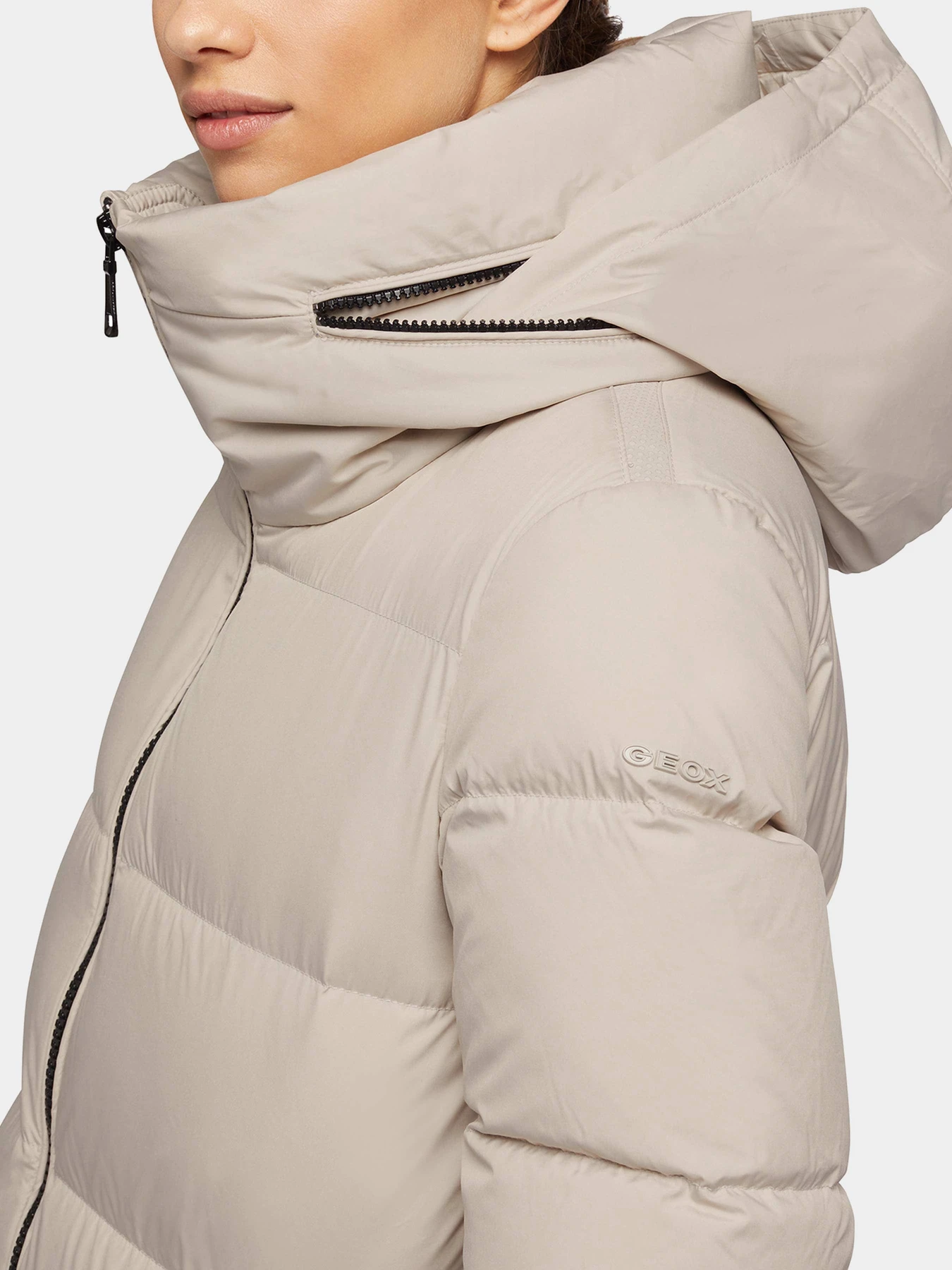 Куртки и дубленки Geox модель W3626P-T3020-F1724 Куртки и дубленки Geox модель W3626P-T3020-F1724 Фото