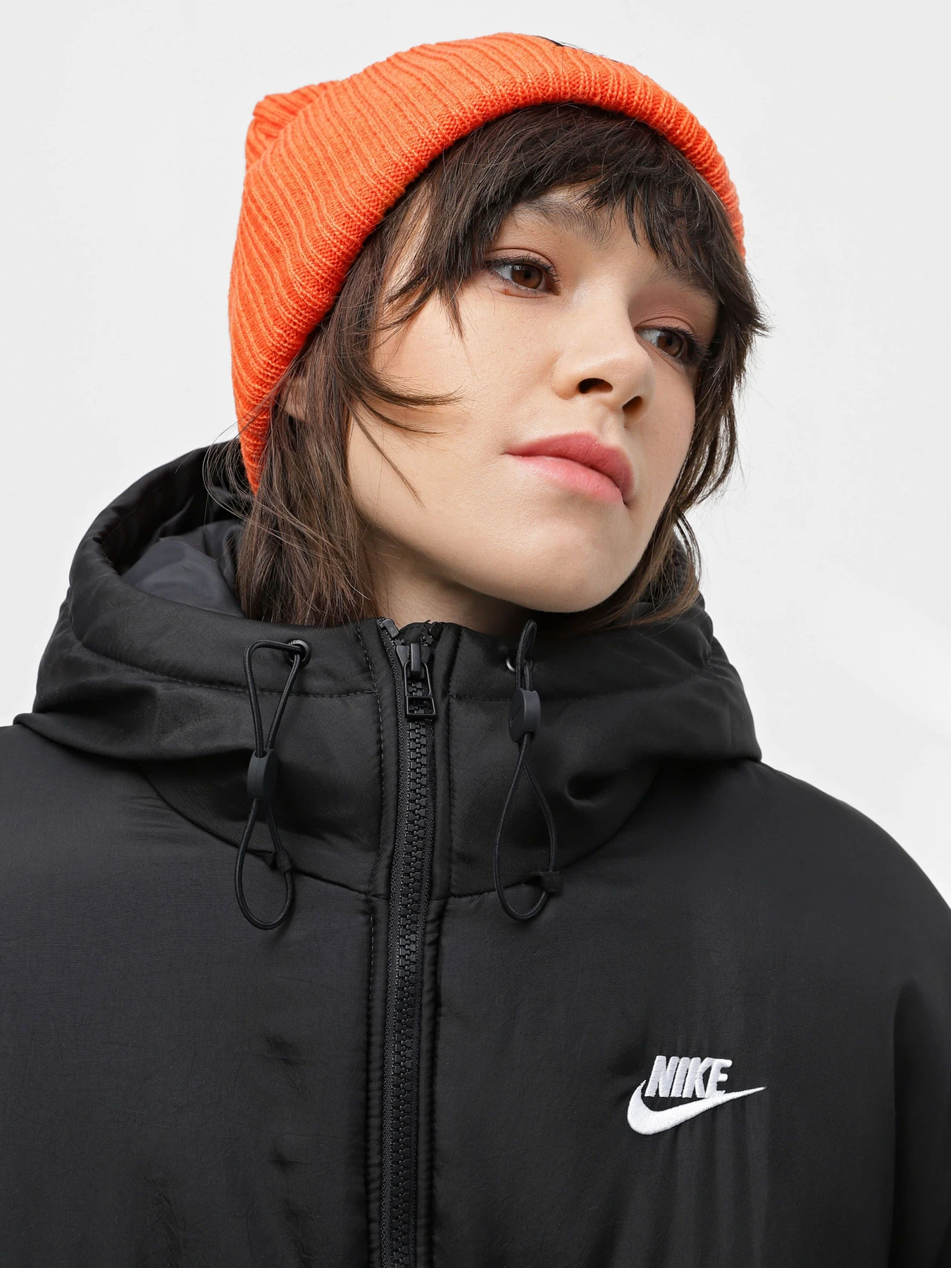 Куртки и дубленки NIKE модель FB7675-010 Куртки и дубленки NIKE модель FB7675-010 Фото