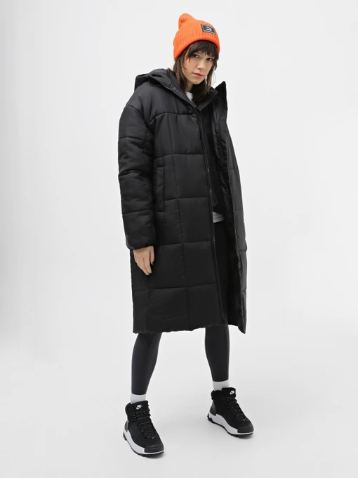 Куртки и дубленки NIKE модель FB7675-010 Фото