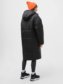 Куртки и дубленки NIKE модель FB7675-010 Фото