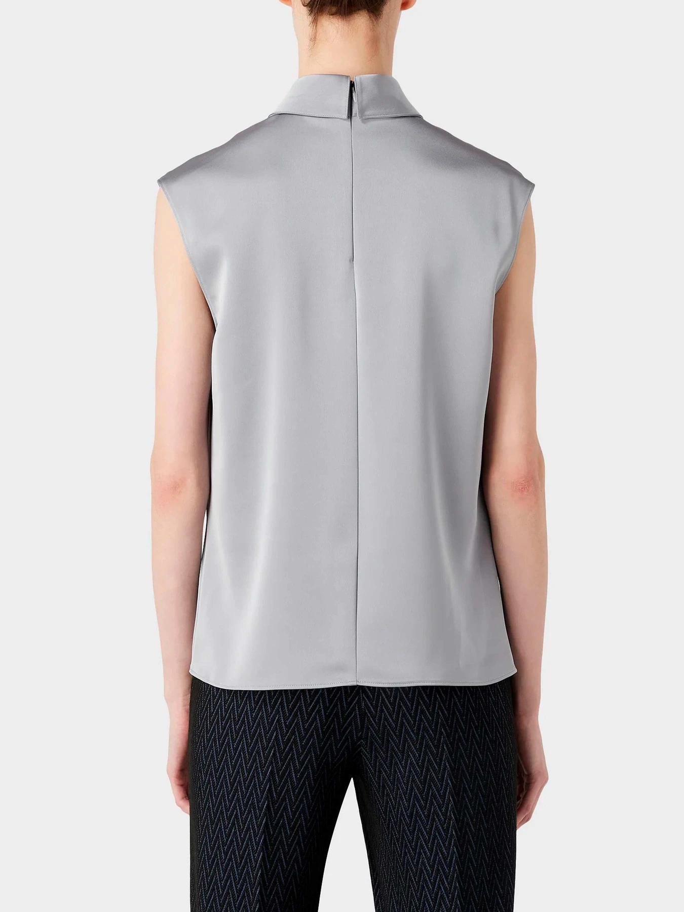 Рубашки Emporio Armani модель H4NK1C-E9901-608 Рубашки Emporio Armani модель H4NK1C-E9901-608 Фото