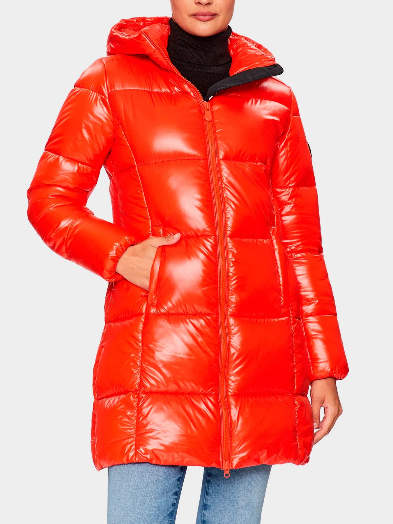 Куртки и дубленки Save the duck модель D45650W-LUCK17-70036-POPPY RED Куртки и дубленки Save the duck модель D45650W-LUCK17-70036-POPPY RED Фото