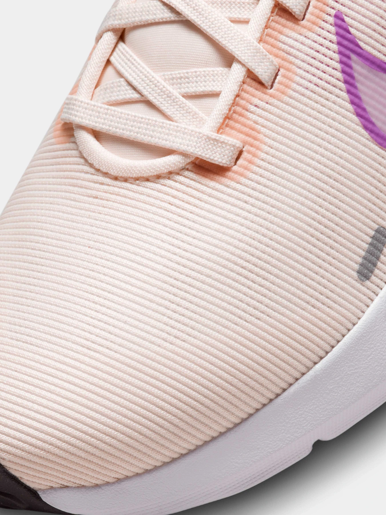 Кроссовки NIKE модель DD9294-800 Кроссовки NIKE модель DD9294-800 Фото
