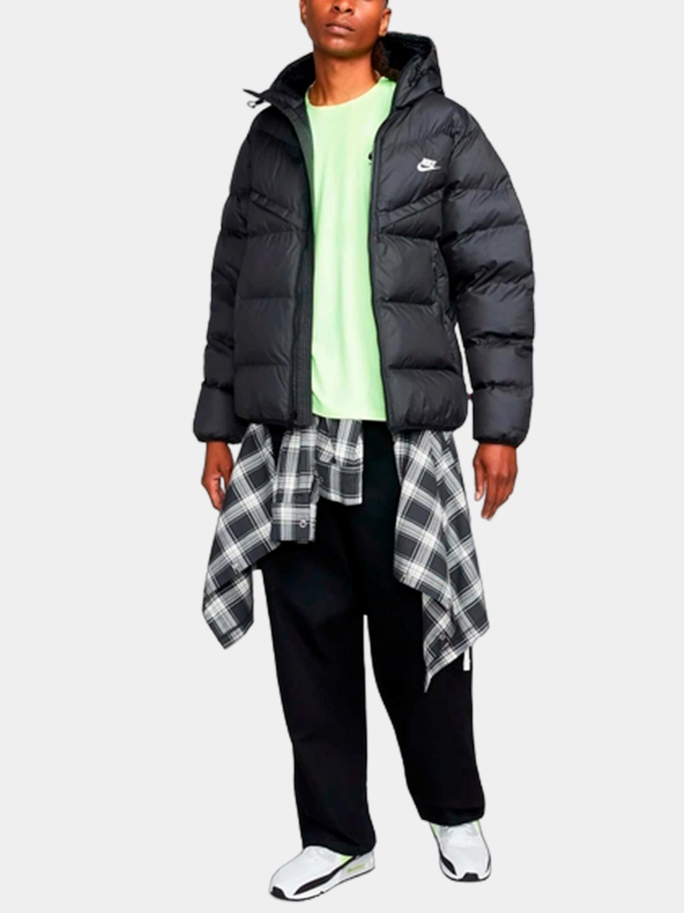 Куртки и дубленки NIKE модель FB8185-010 Куртки и дубленки NIKE модель FB8185-010 Фото