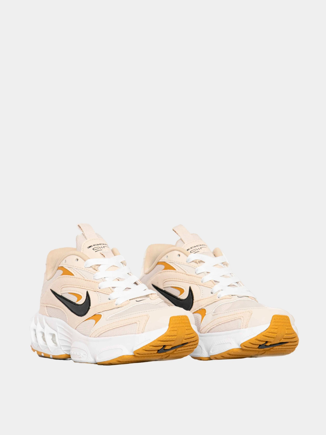 Кроссовки NIKE модель DV1129-100 Кроссовки NIKE модель DV1129-100 Фото