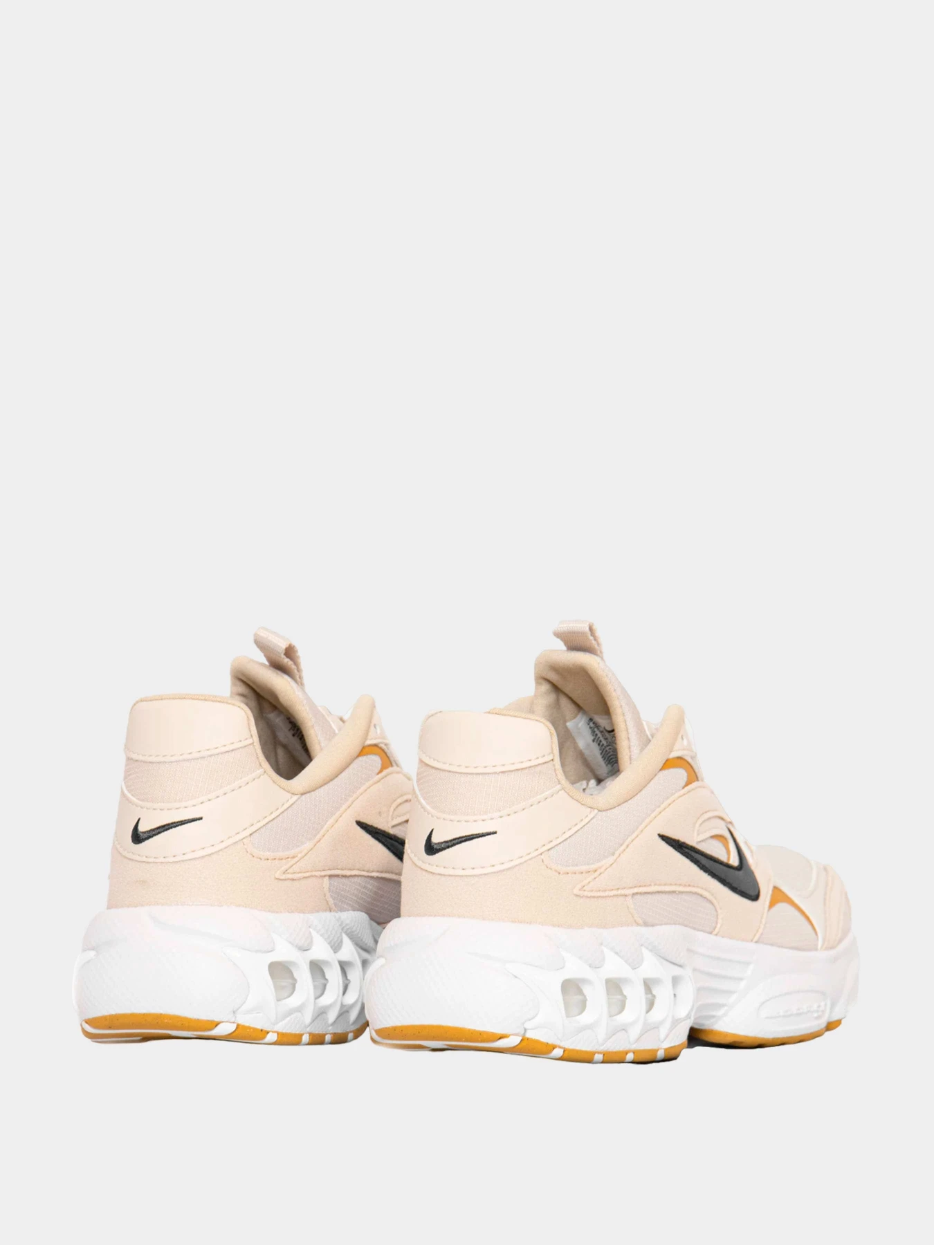 Кроссовки NIKE модель DV1129-100 Кроссовки NIKE модель DV1129-100 Фото