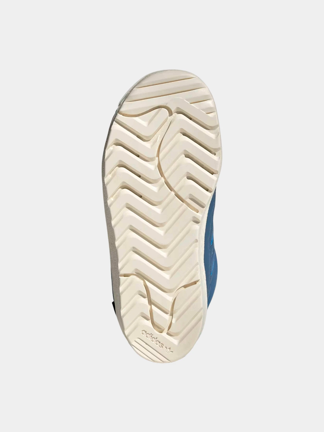 Ботинки и сапоги Adidas модель IE9751 Ботинки и сапоги Adidas модель IE9751 Фото