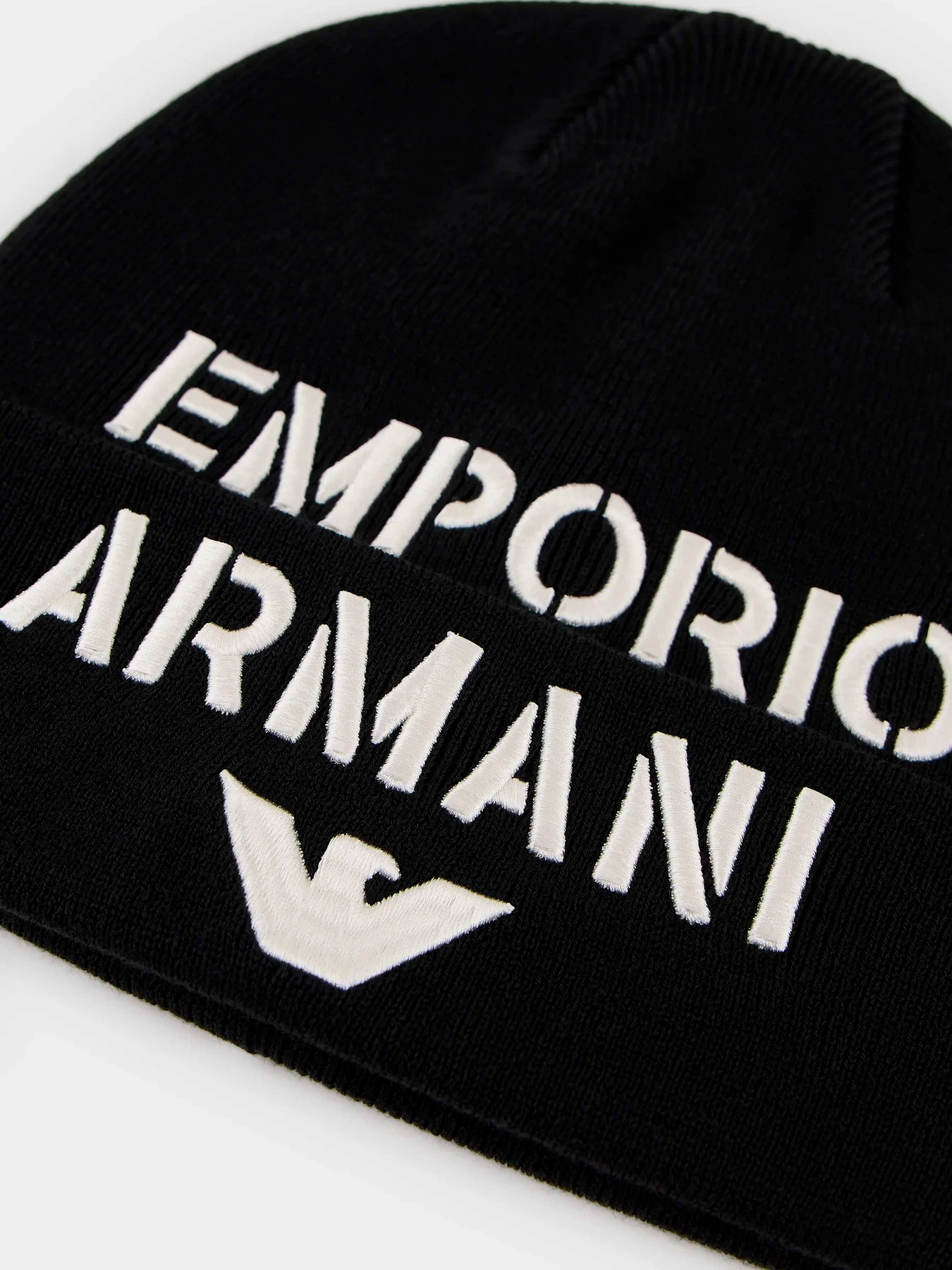 Шапки и кепки Emporio Armani модель 627406-3F570-00020 Шапки и кепки Emporio Armani модель 627406-3F570-00020 Фото