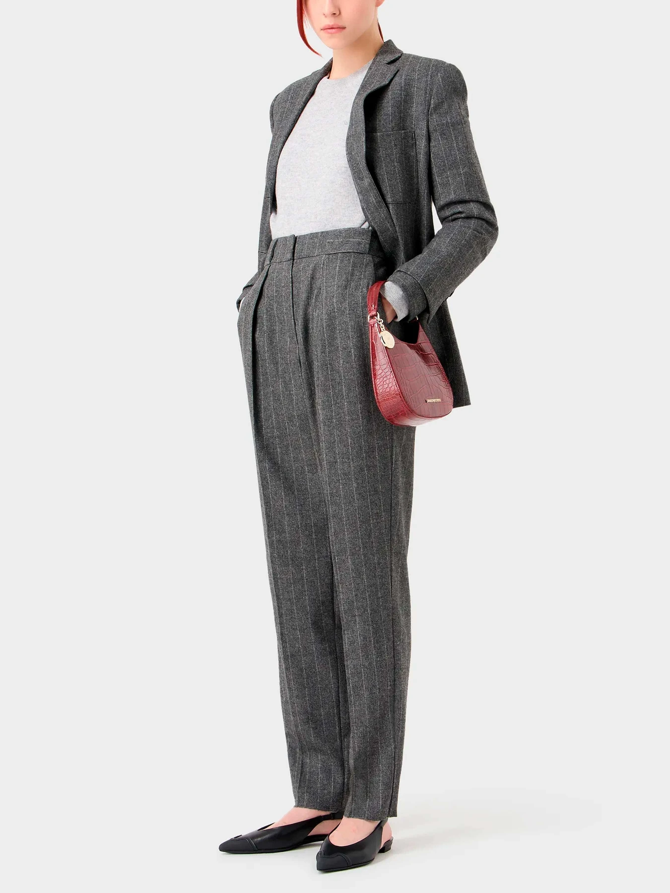 Худи и свитшоты Emporio Armani модель 6R2MTH-1MFZZ-0627 Худи и свитшоты Emporio Armani модель 6R2MTH-1MFZZ-0627 Фото