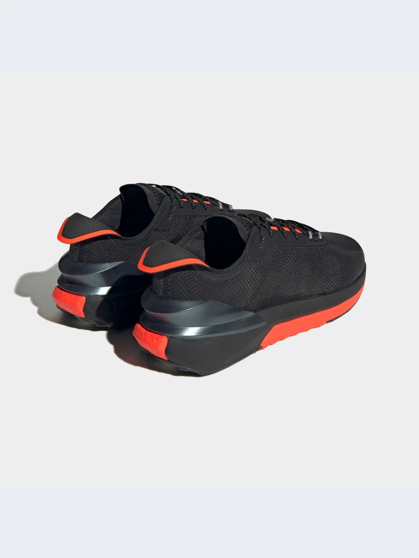 Кроссовки Adidas AVRYN модель HP5980-KZ Кроссовки Adidas AVRYN модель HP5980-KZ Фото