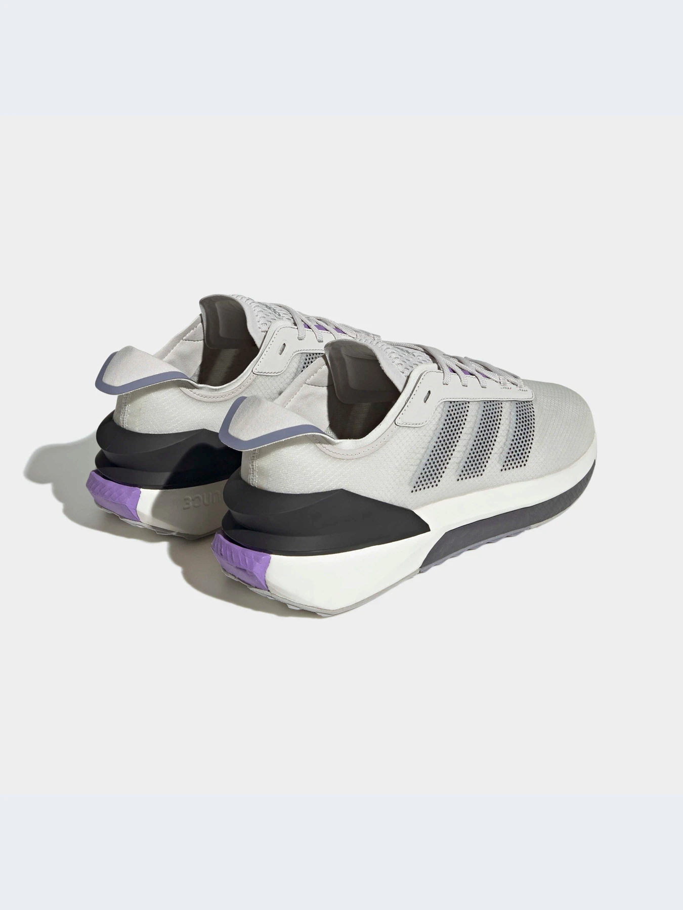 Кроссовки Adidas AVRYN модель ID9422-KZ Кроссовки Adidas AVRYN модель ID9422-KZ Фото