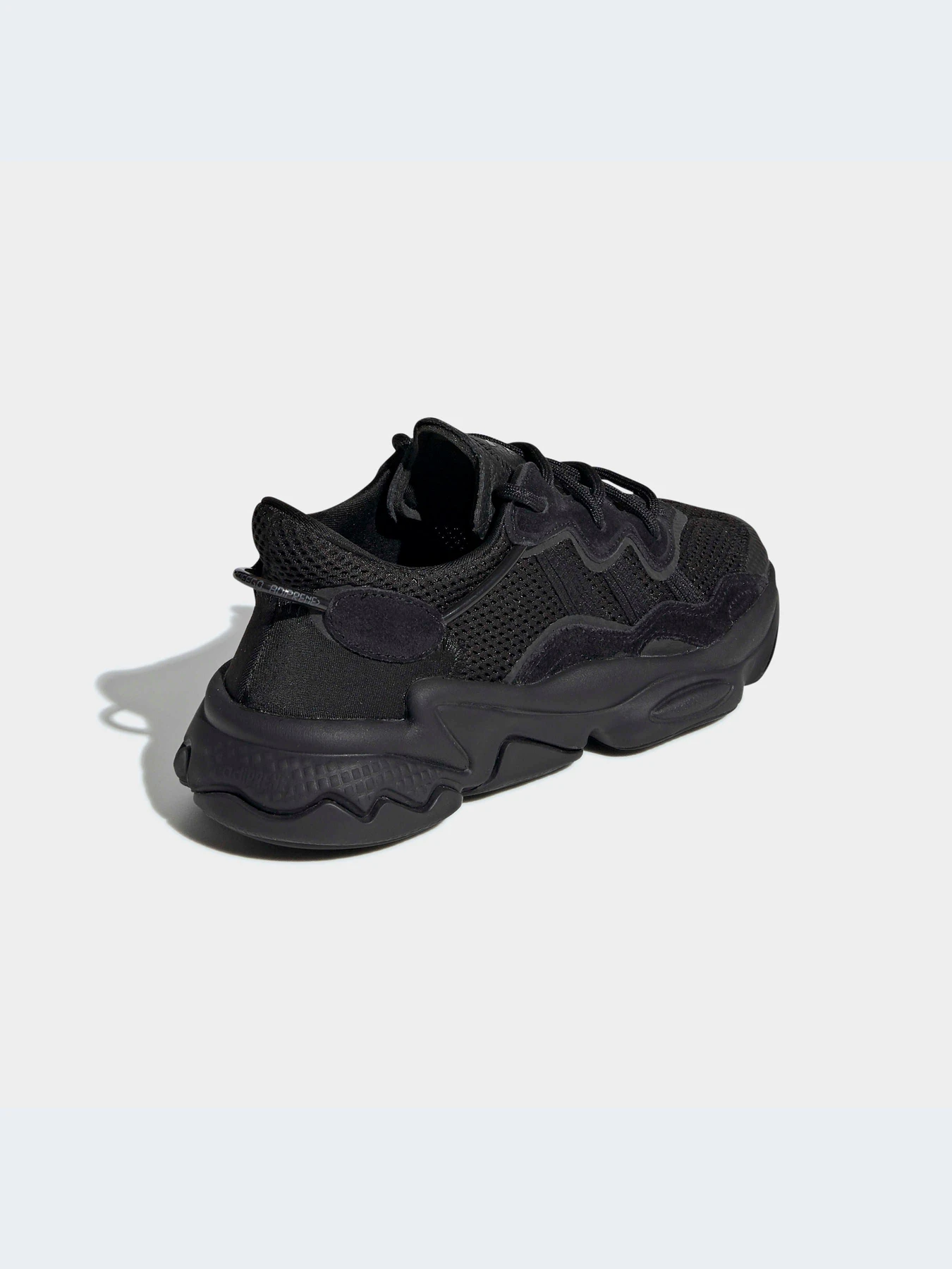 Кроссовки Adidas Ozweego модель EE7775-KZ Кроссовки Adidas Ozweego модель EE7775-KZ Фото