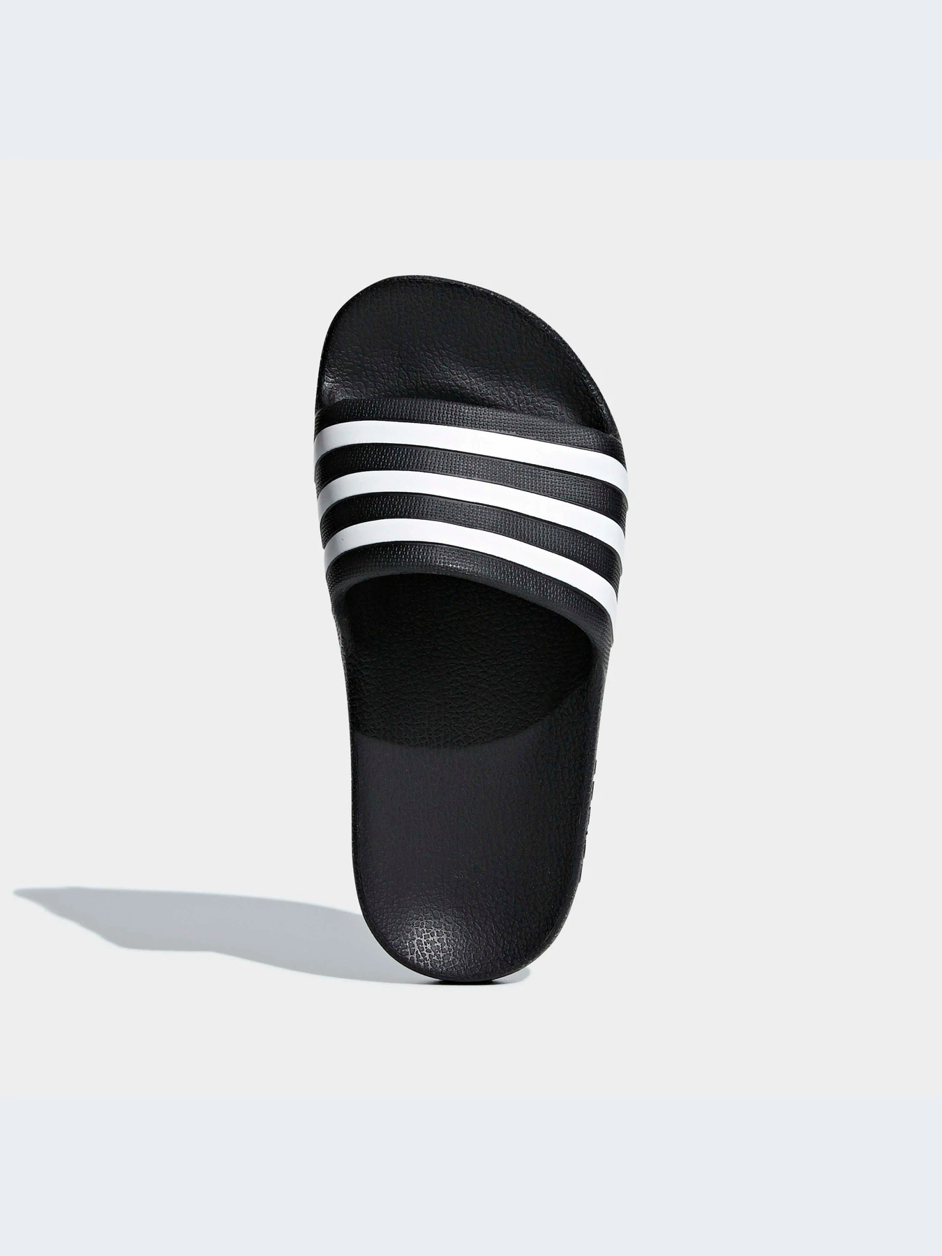 Шлёпанцы Adidas Adilette модель F35556-KZ Шлёпанцы Adidas Adilette модель F35556-KZ Фото