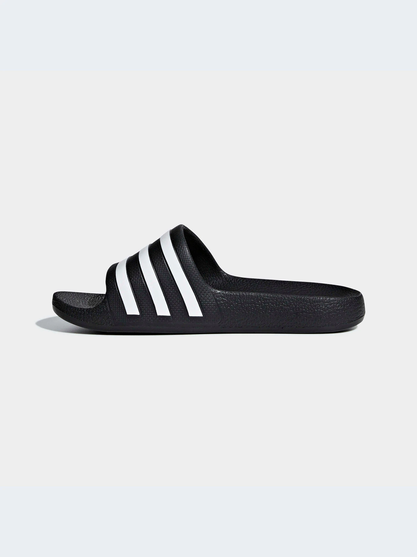 Шлёпанцы Adidas Adilette модель F35556-KZ Шлёпанцы Adidas Adilette модель F35556-KZ Фото