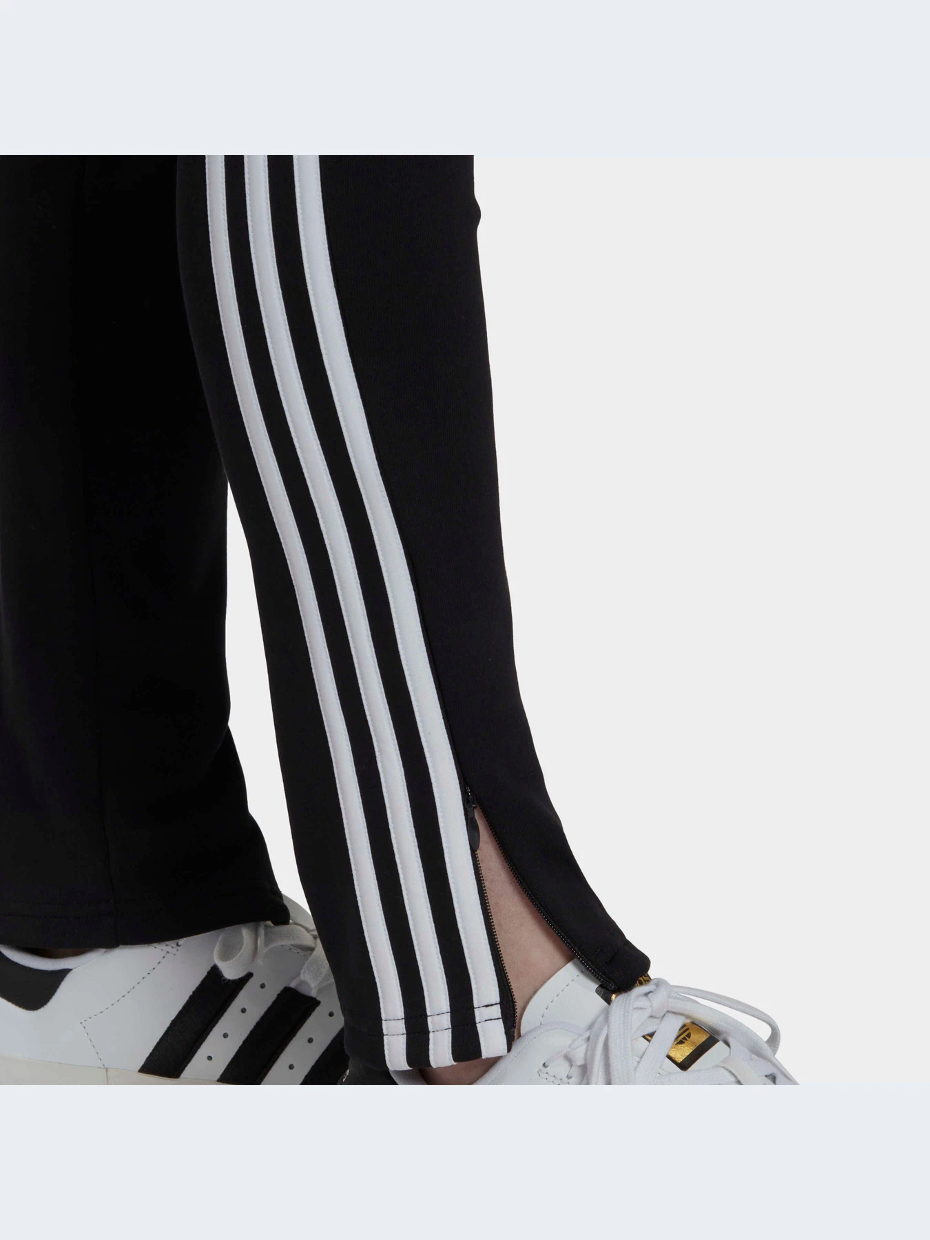 Брюки Adidas 3 Stripes модель H57301-KZ Брюки Adidas 3 Stripes модель H57301-KZ Фото