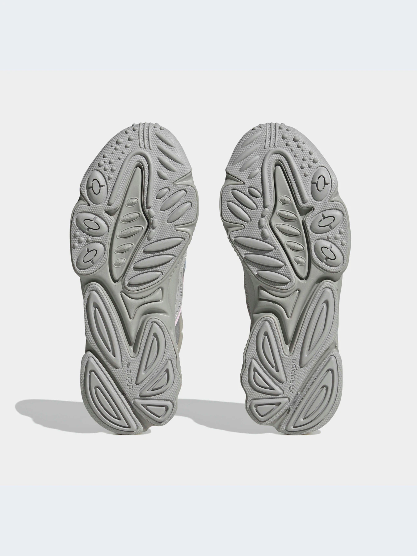 Кроссовки Adidas Ozweego модель GY4907-KZ Кроссовки Adidas Ozweego модель GY4907-KZ Фото