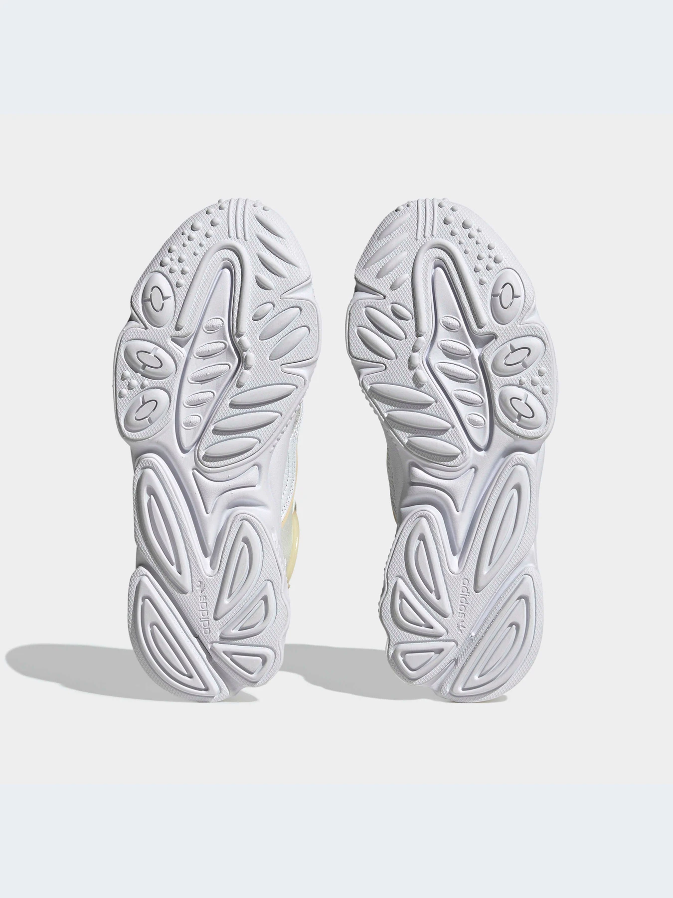 Кроссовки Adidas Ozweego модель GW4650-KZ Кроссовки Adidas Ozweego модель GW4650-KZ Фото