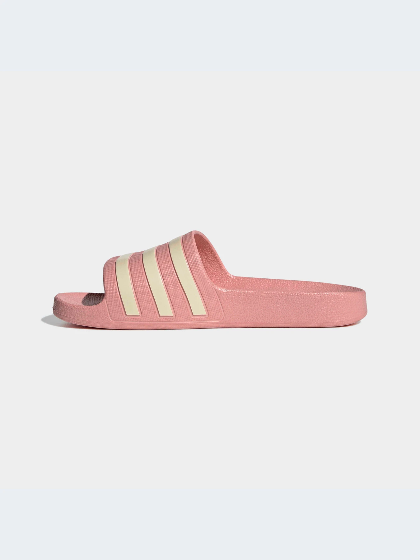 Шлёпанцы Adidas Adilette модель GZ5877-KZ Шлёпанцы Adidas Adilette модель GZ5877-KZ Фото